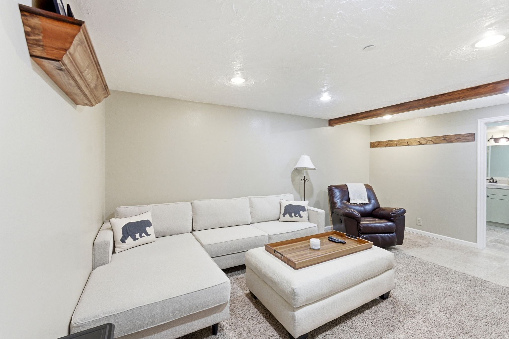 STRAWBERRY LAKEVIEW - Residential