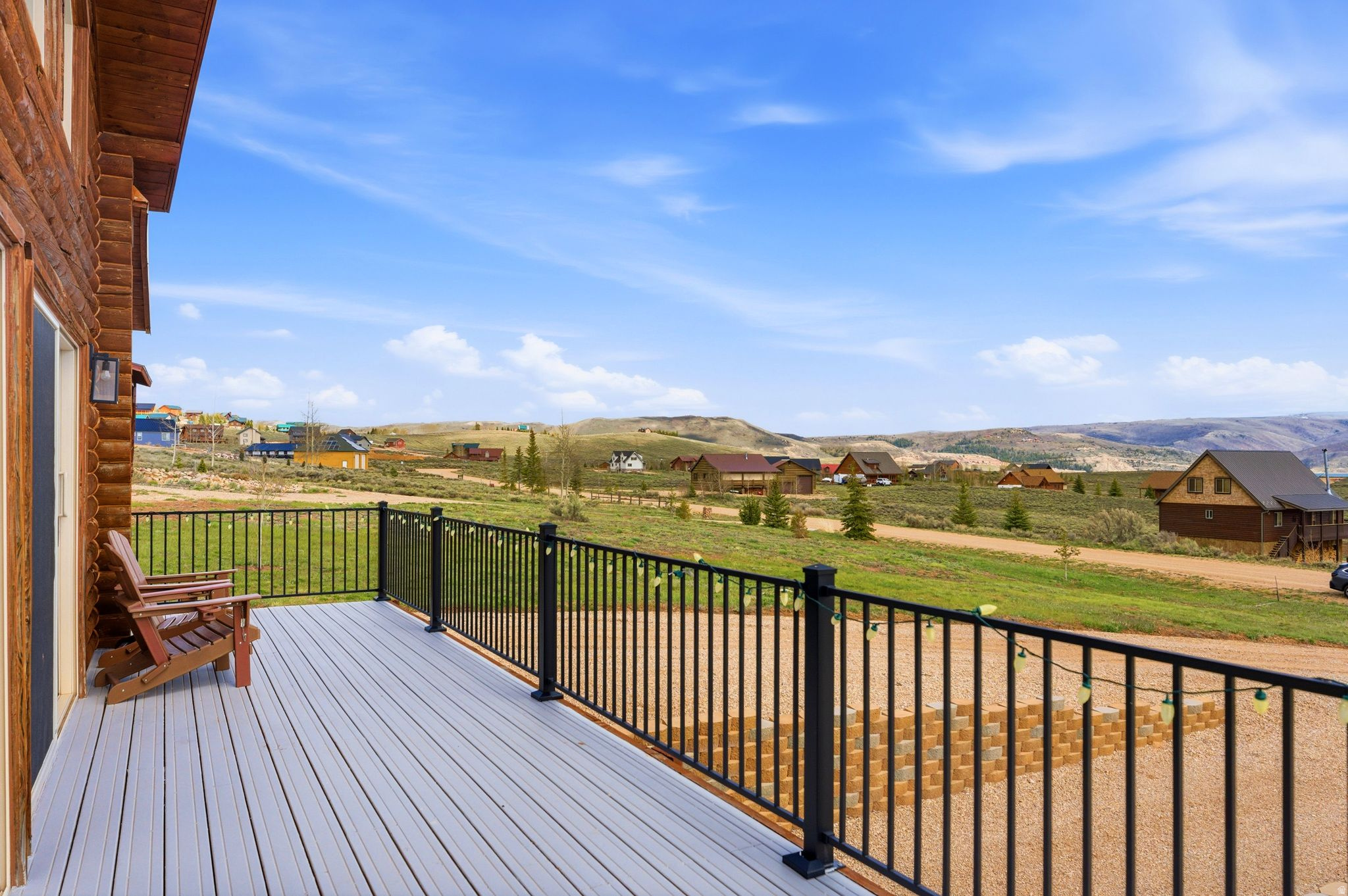 STRAWBERRY LAKEVIEW - Residential