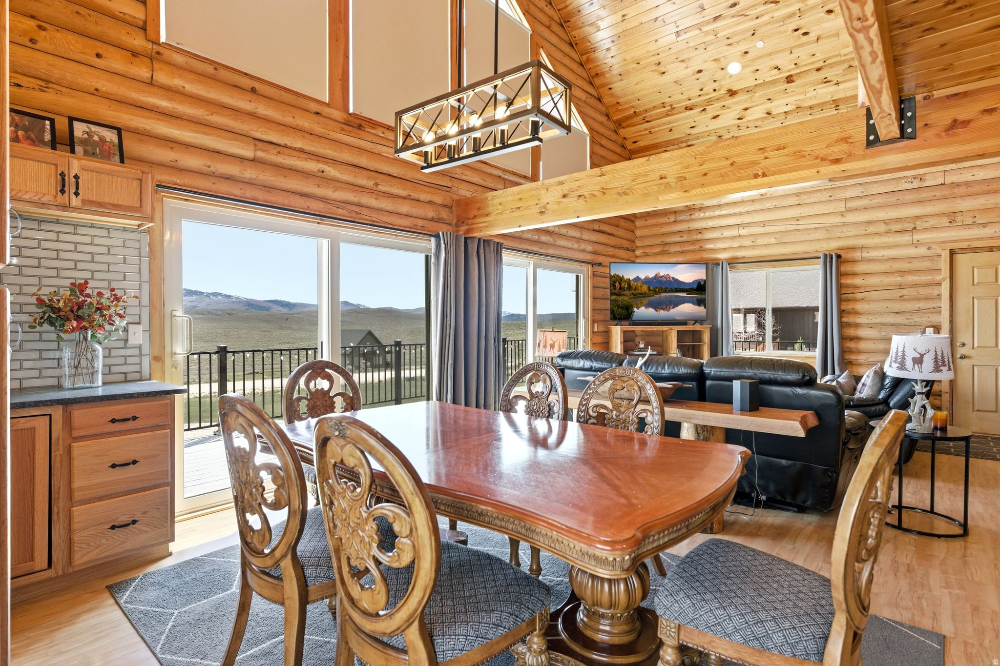 STRAWBERRY LAKEVIEW - Residential