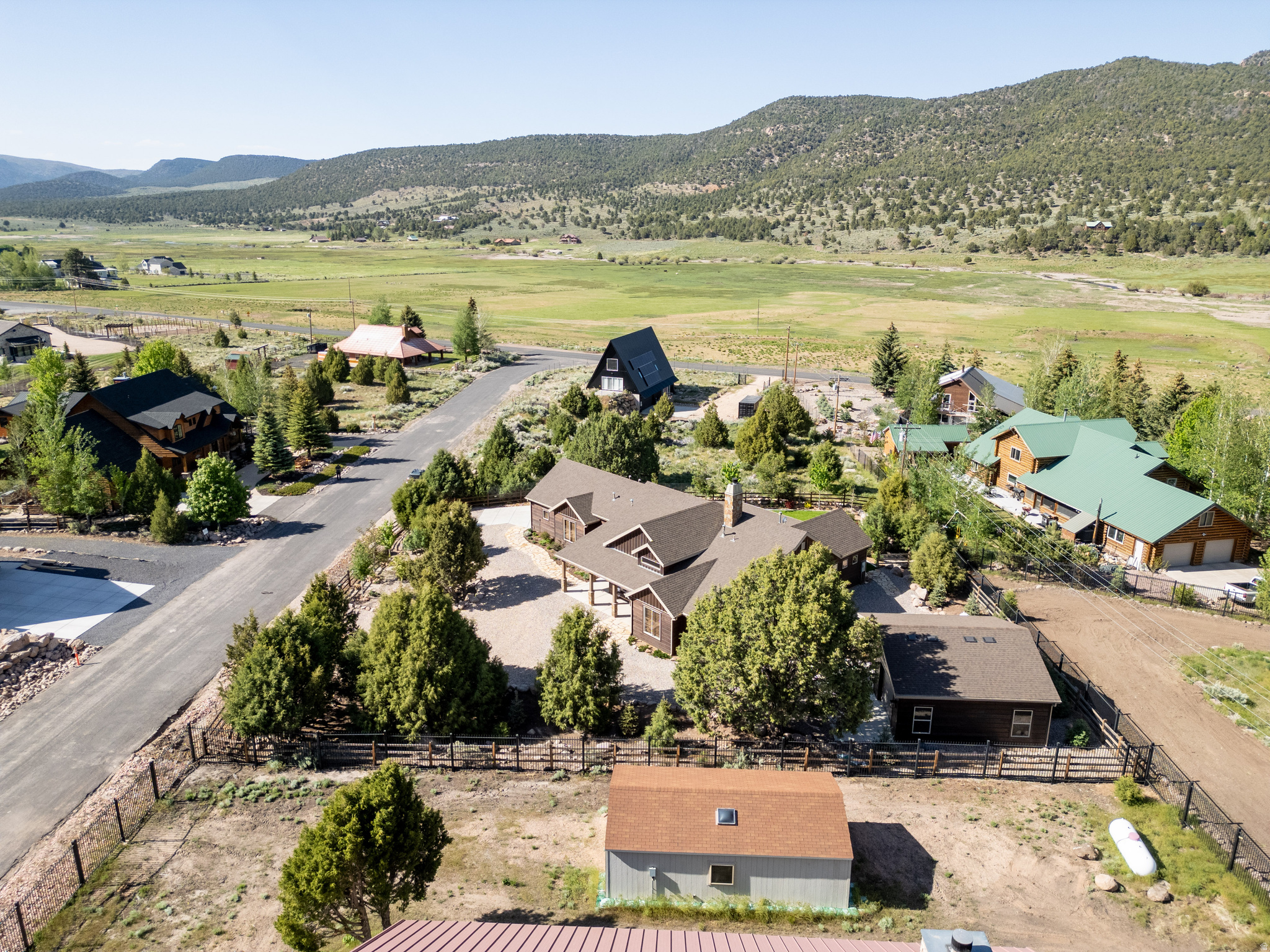 PINE ACRES - Residential