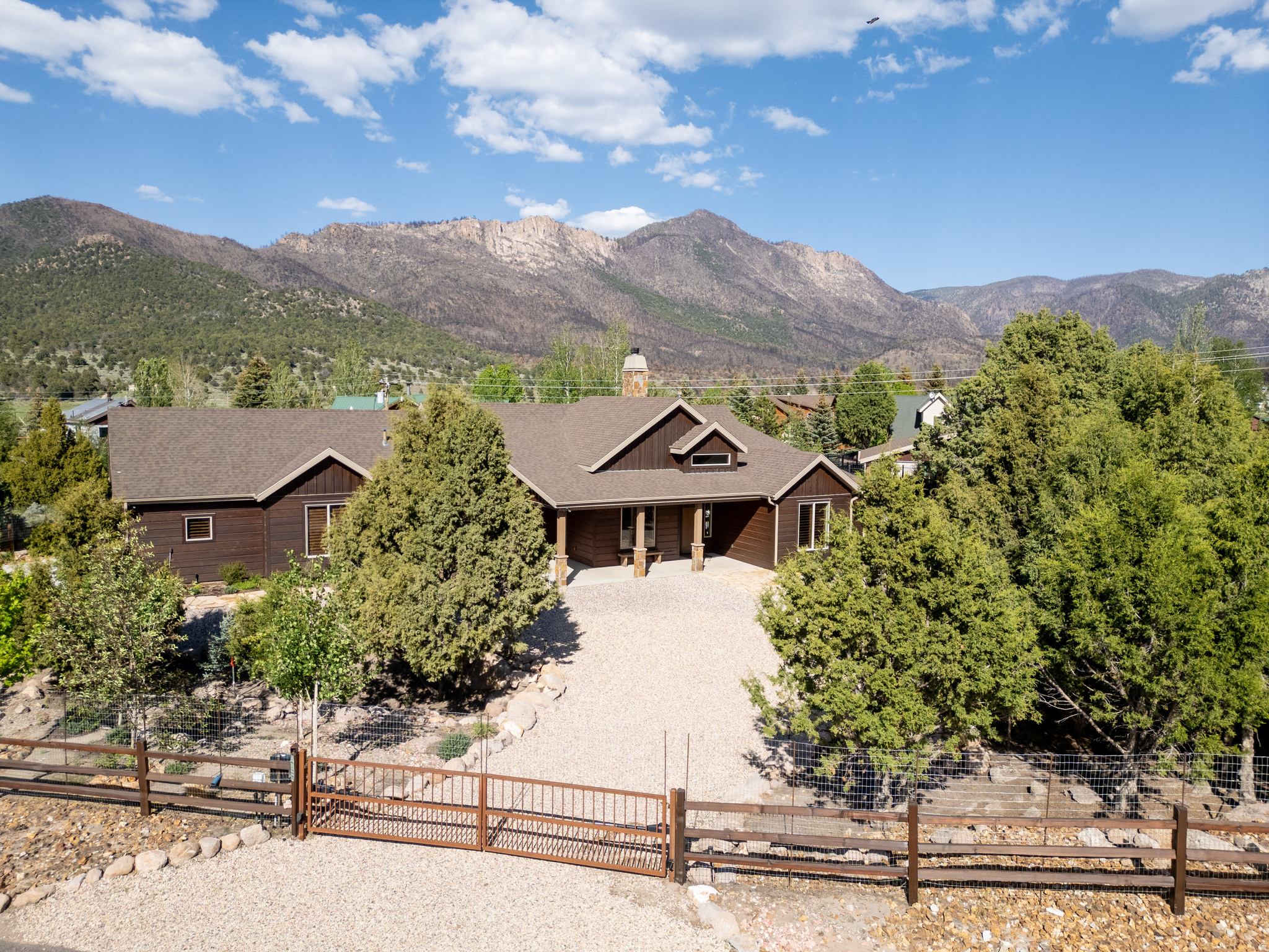 PINE ACRES - Residential