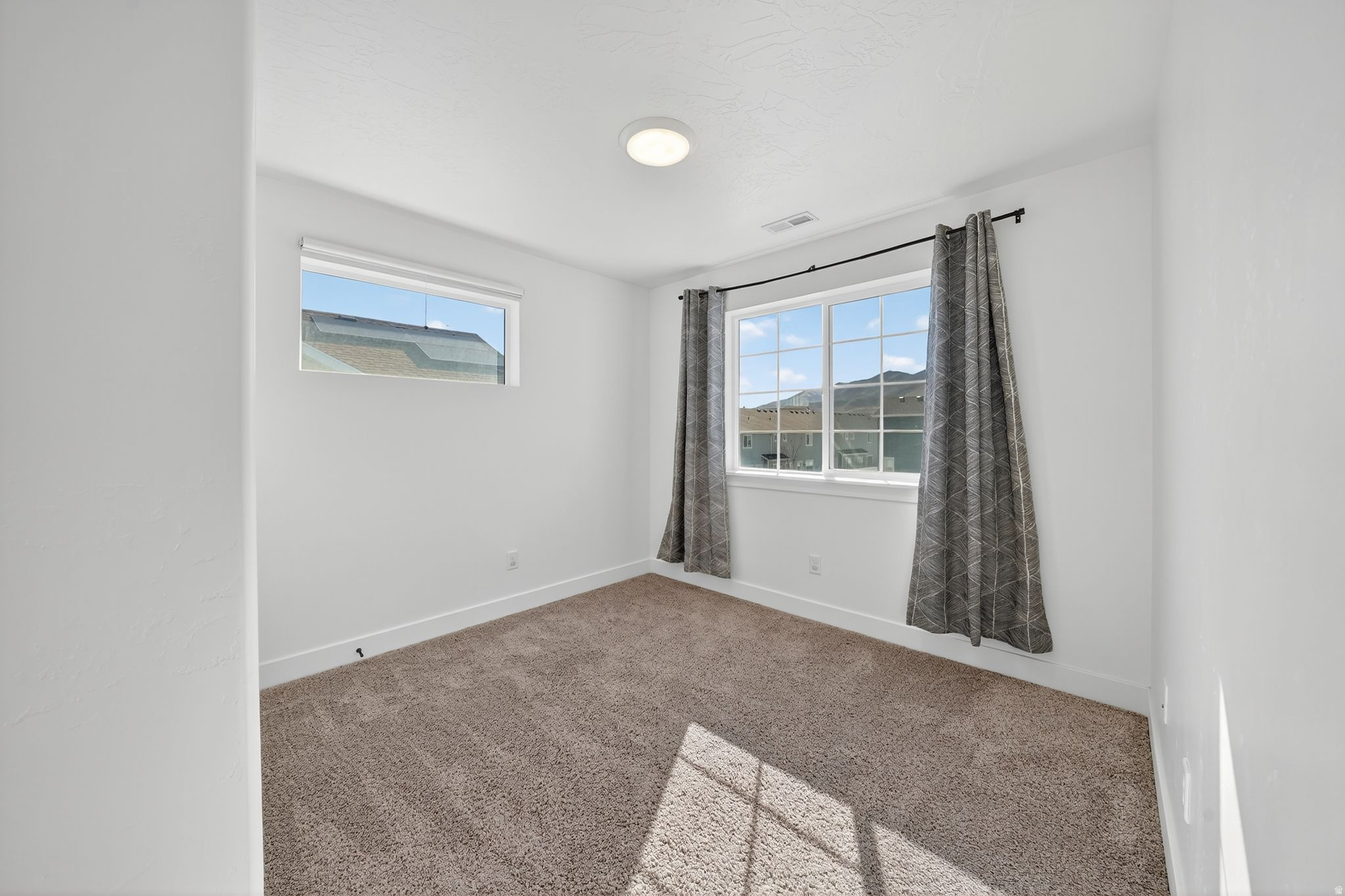 SILVERLAKE - Residential