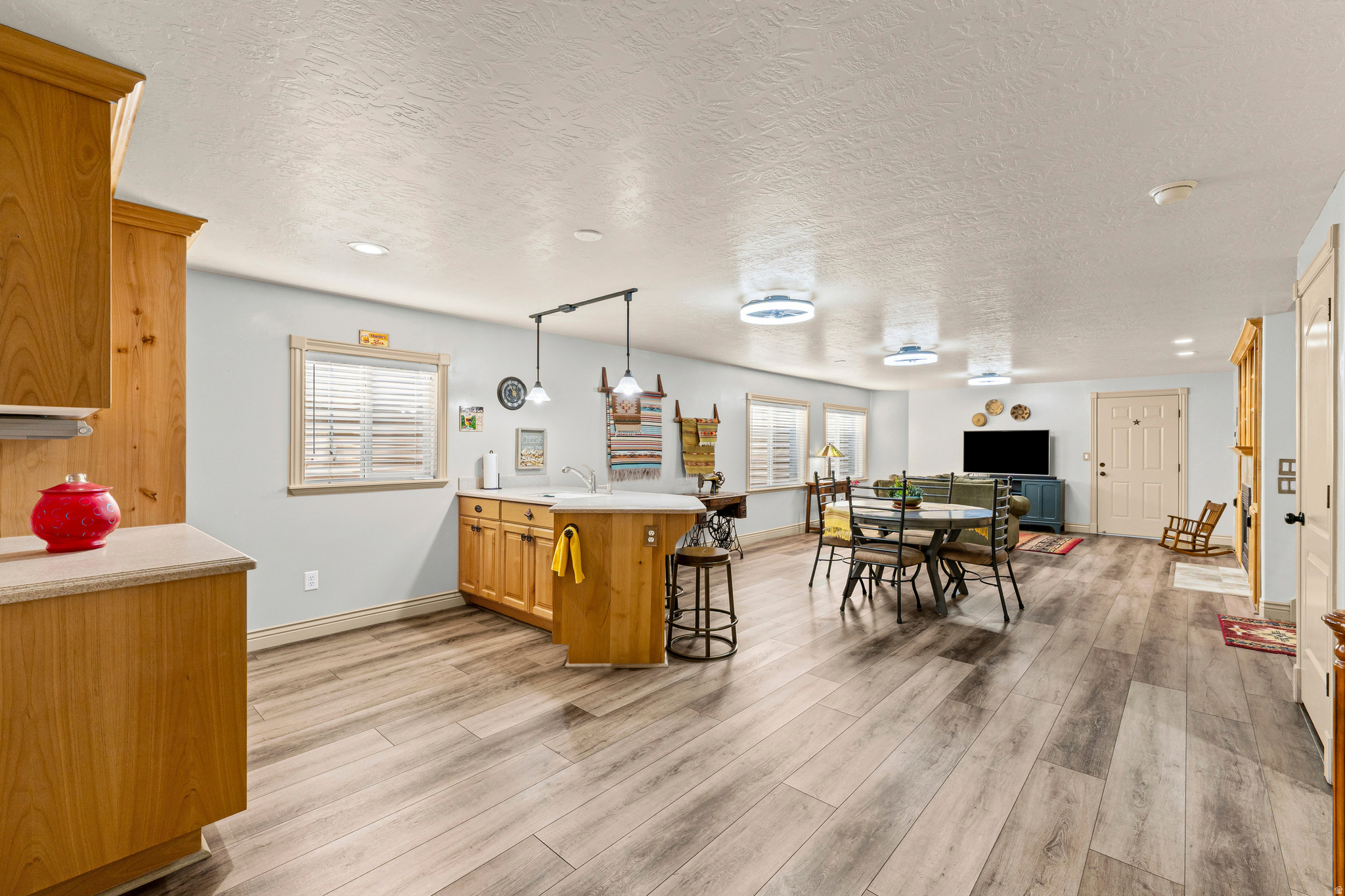 BROOKHAVEN VILLAS - Residential