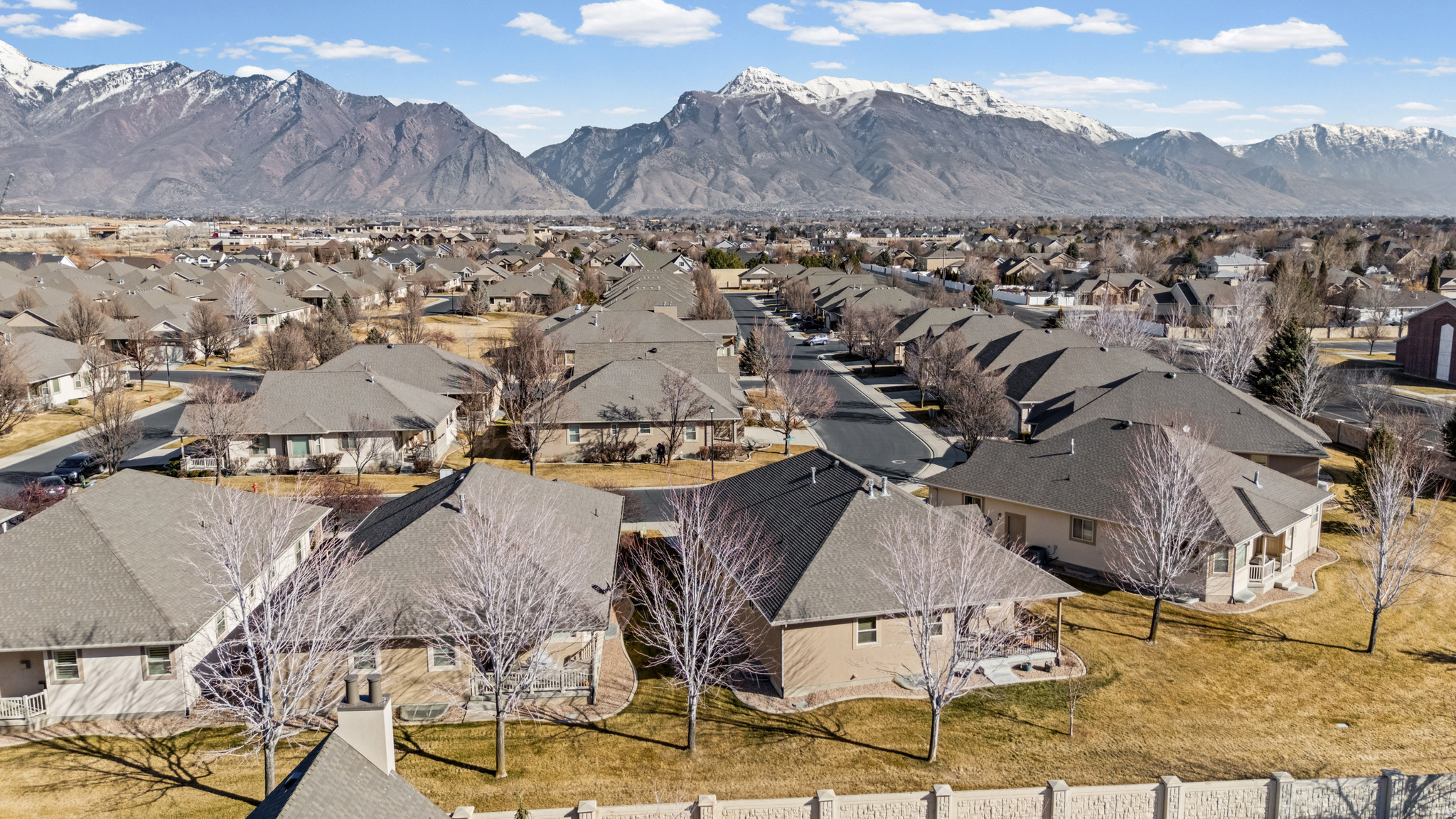 BROOKHAVEN VILLAS - Residential