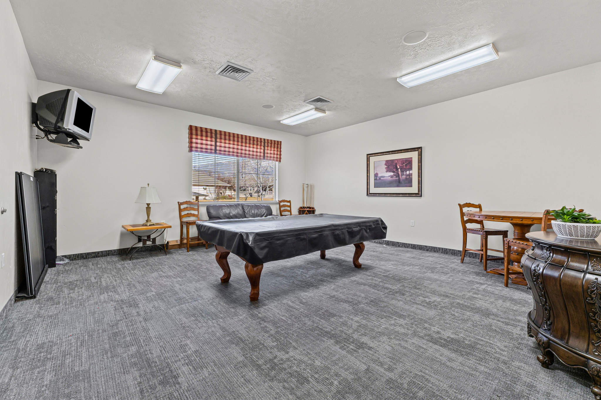 BROOKHAVEN VILLAS - Residential