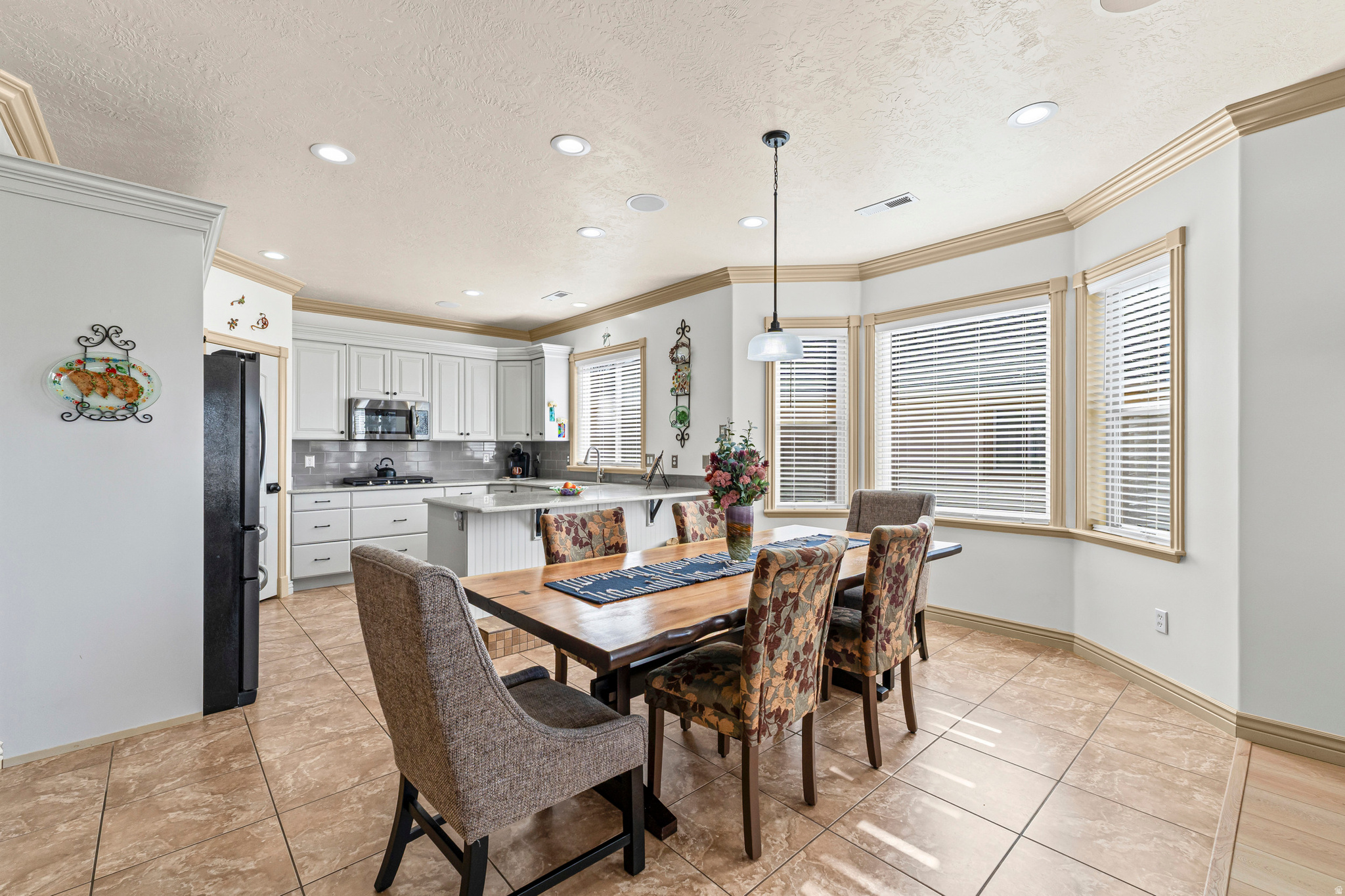 BROOKHAVEN VILLAS - Residential