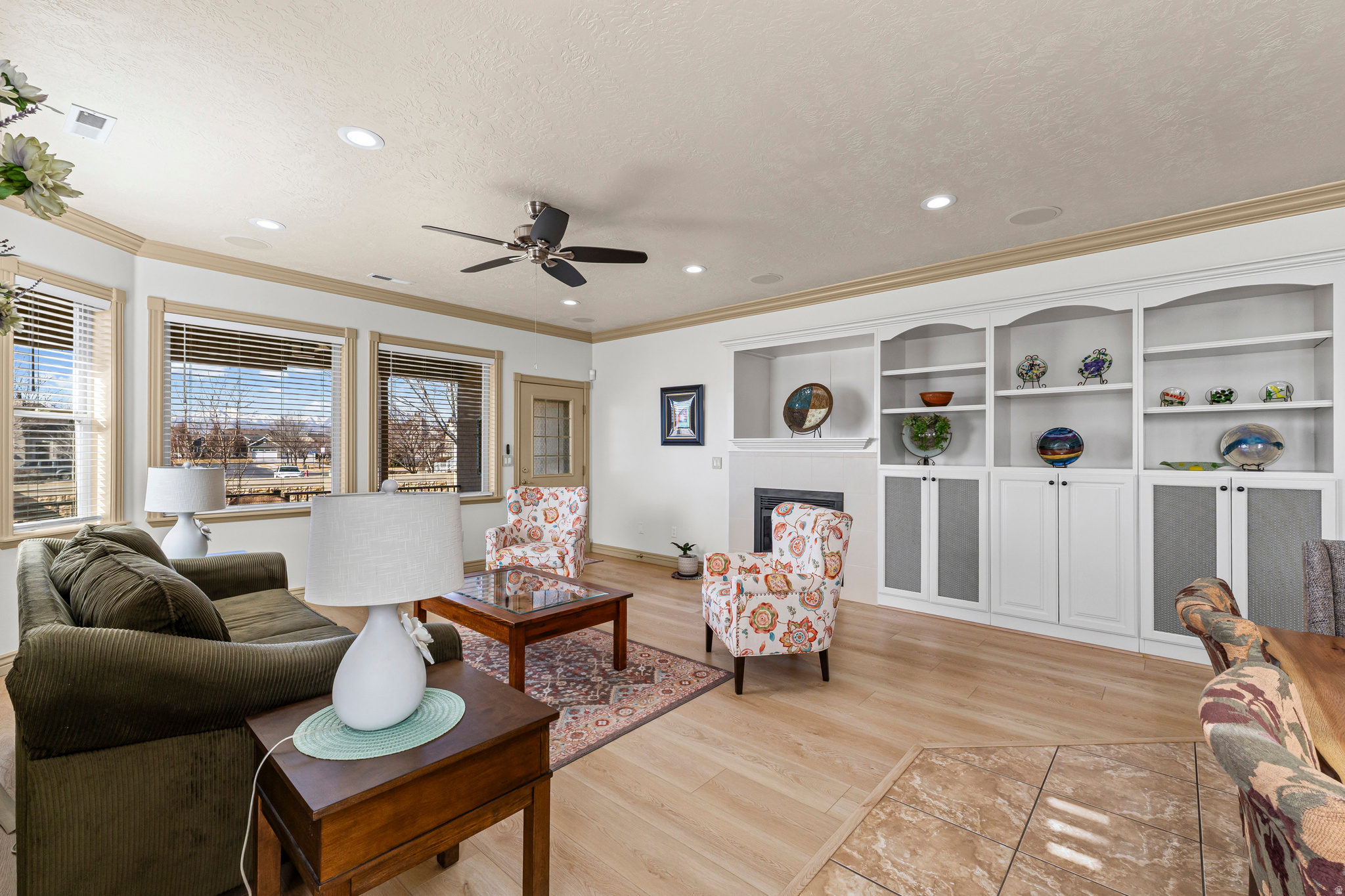 BROOKHAVEN VILLAS - Residential