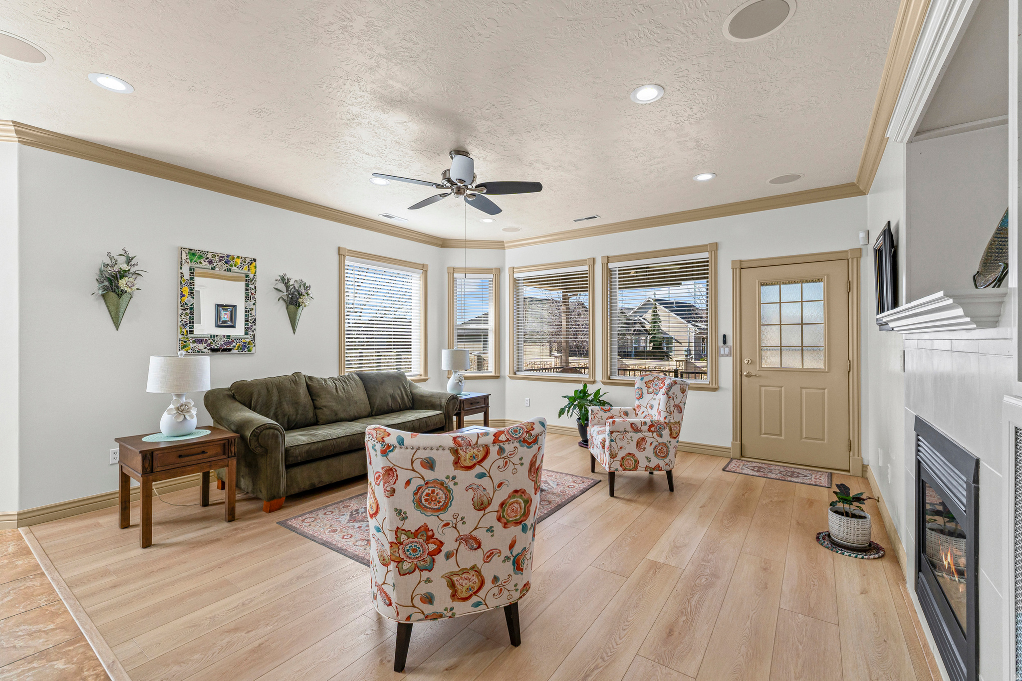 BROOKHAVEN VILLAS - Residential