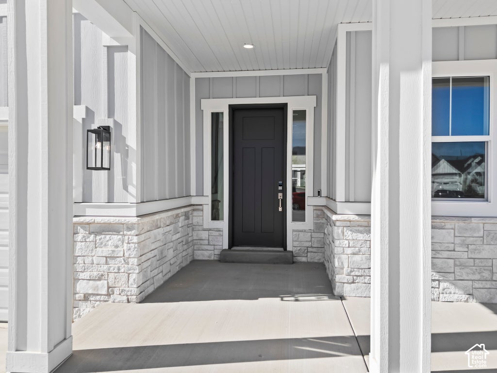 Photo of 18 S CRIMSON WAY #304, Mapleton, UT 84664 (MLS # 2192374)