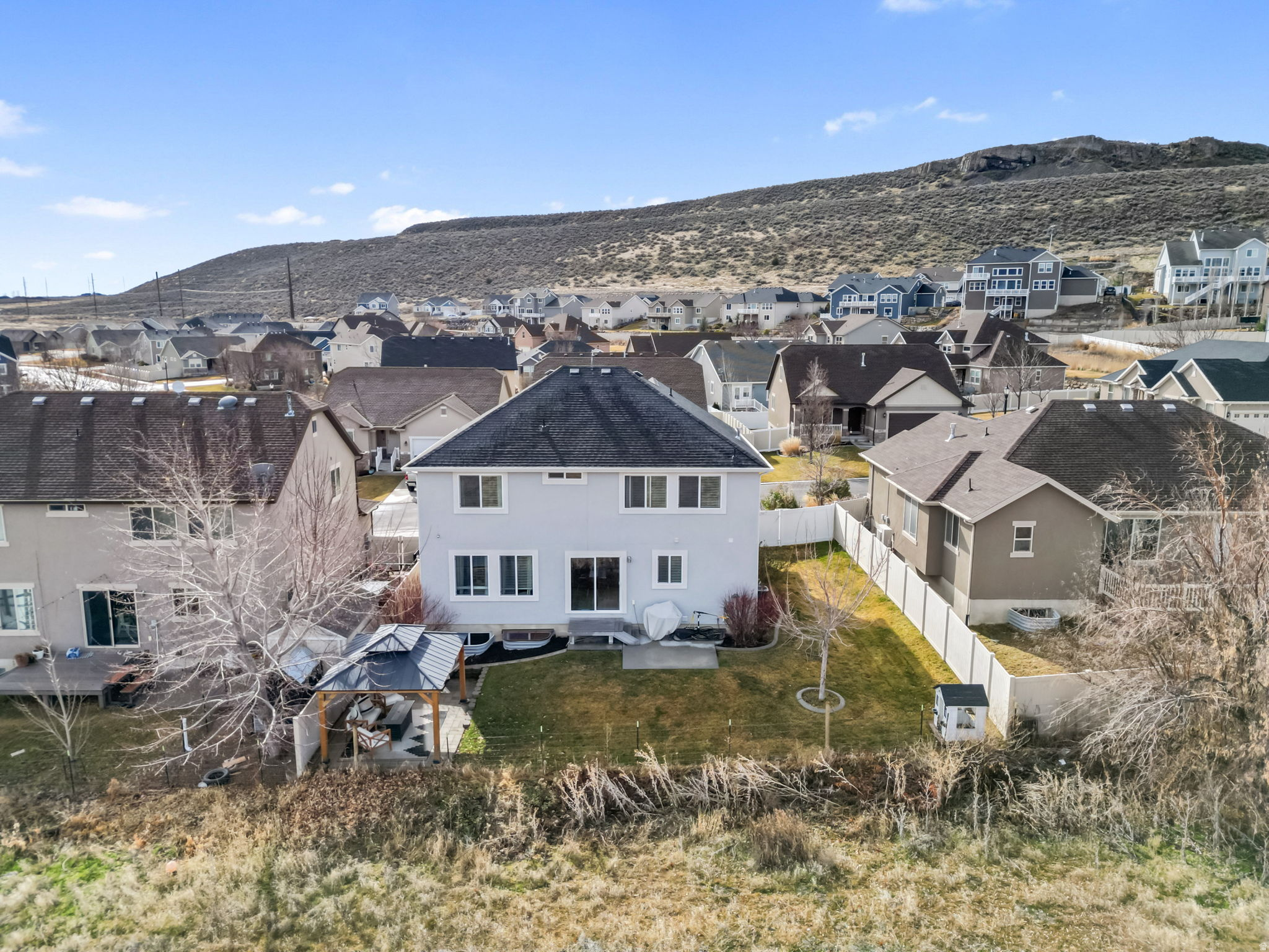 LAKE VIEW TERRACE - Residential