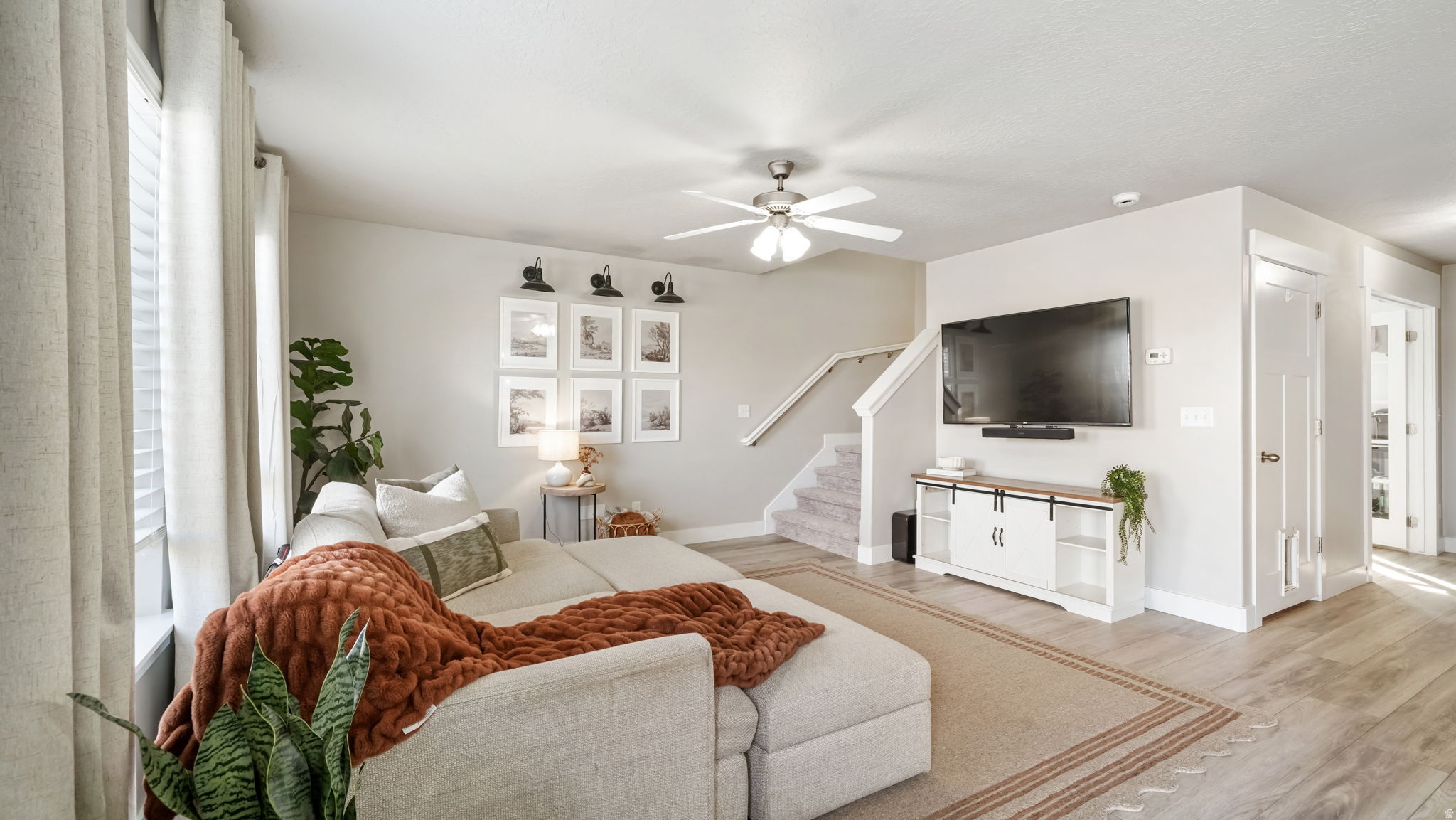 LAKE VIEW TERRACE - Residential