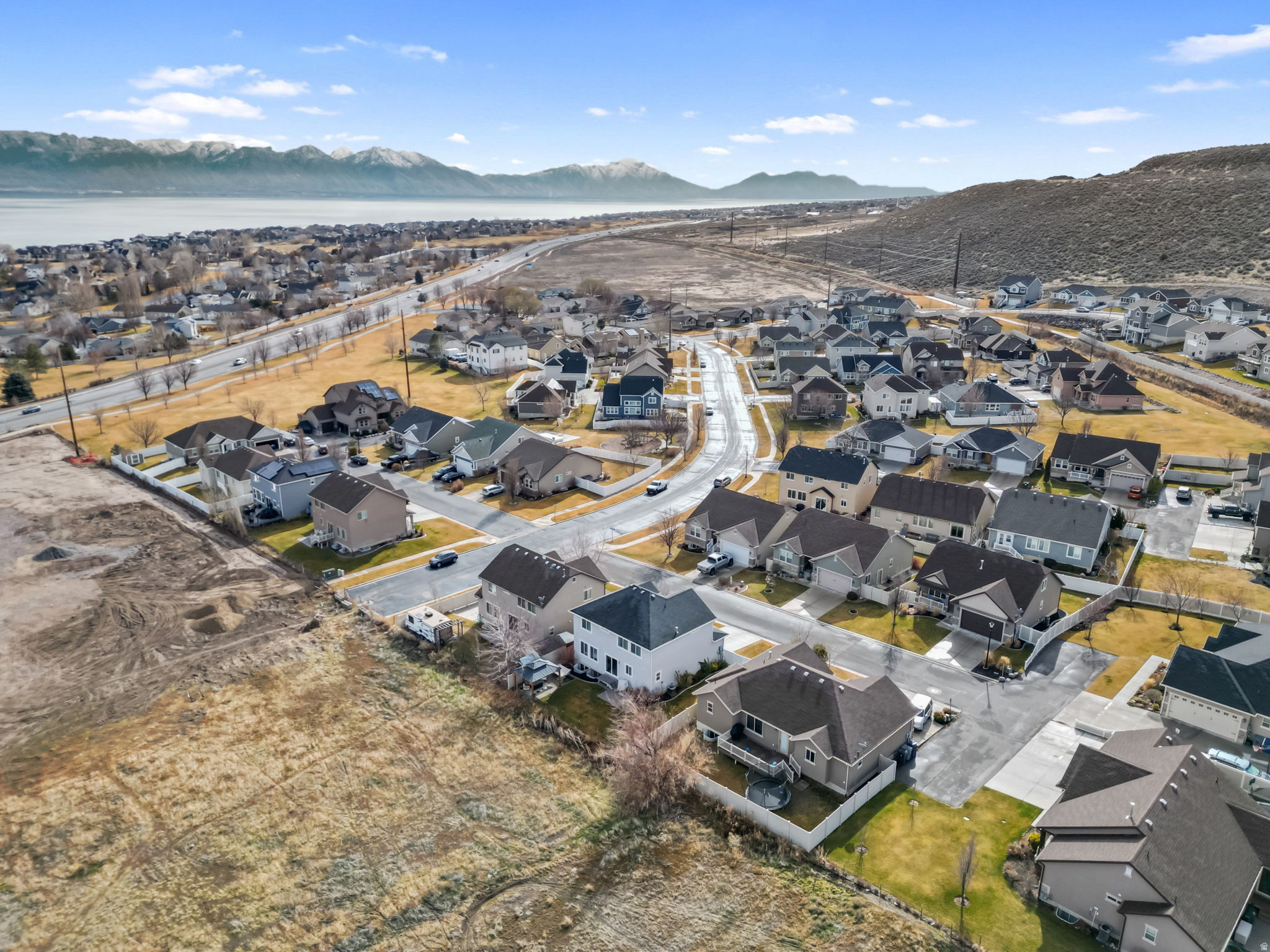 LAKE VIEW TERRACE - Residential