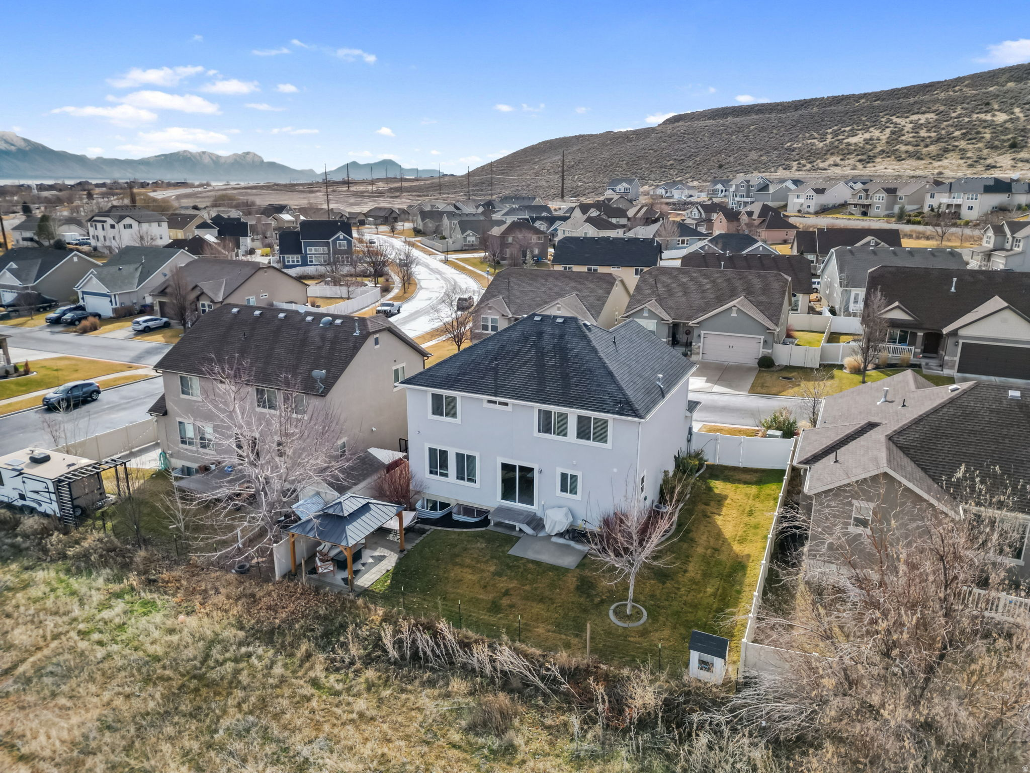 LAKE VIEW TERRACE - Residential