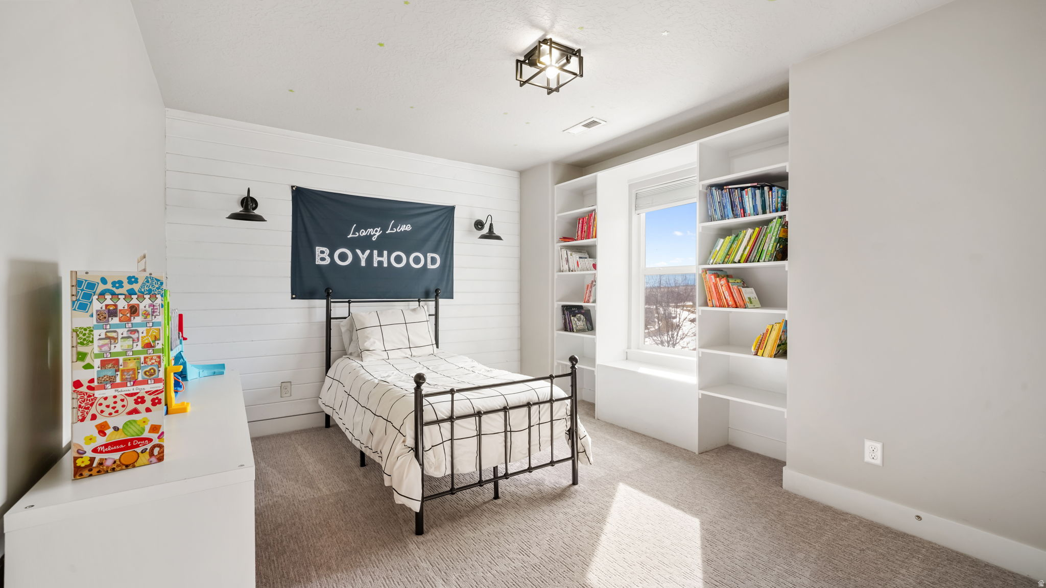 LAKE VIEW TERRACE - Residential