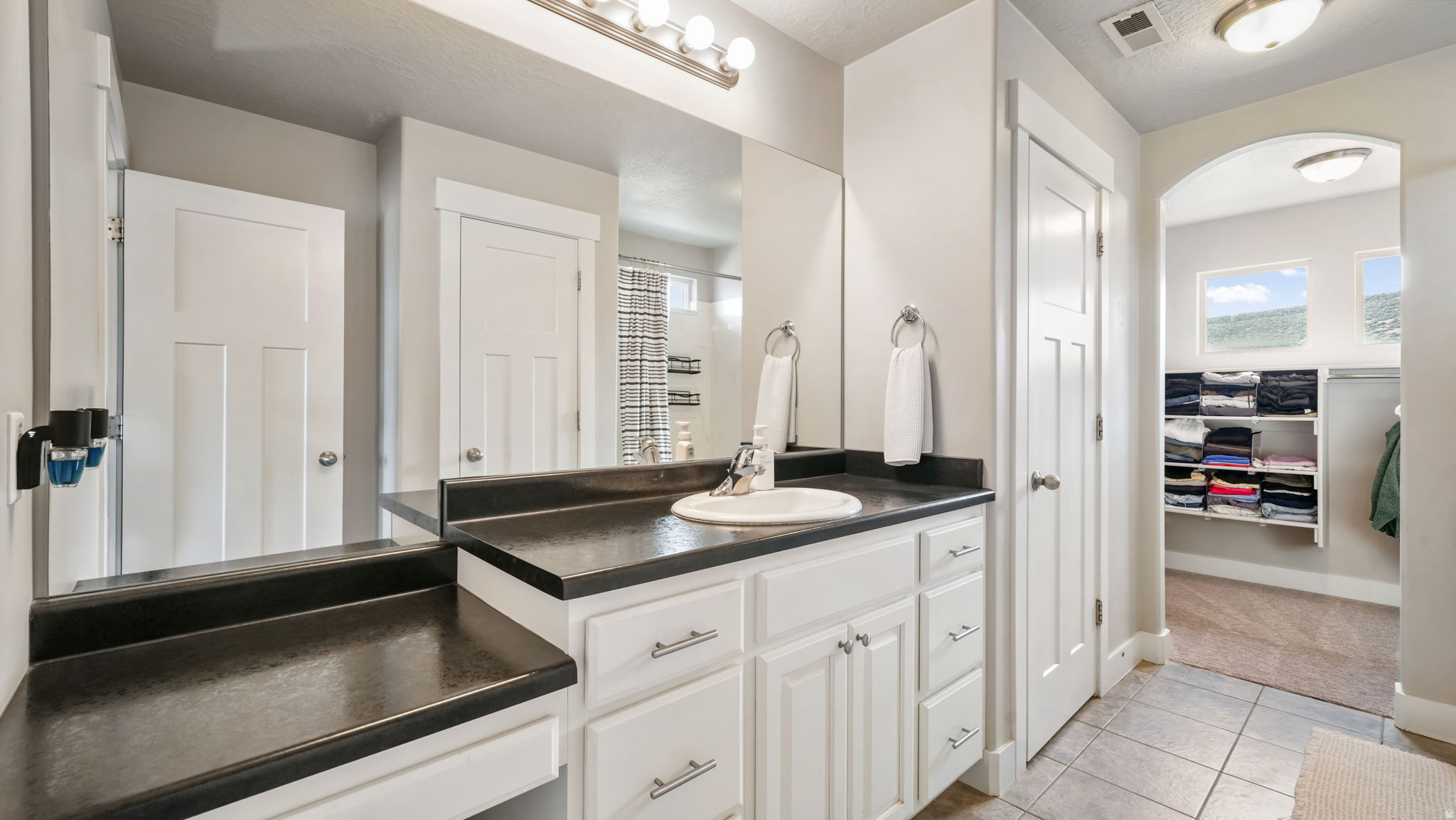 LAKE VIEW TERRACE - Residential