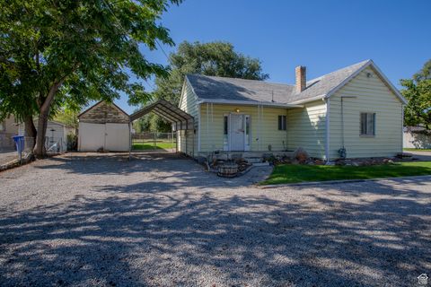 Photo of 8686 S TEMPLE DR Dr W, West Jordan, UT 84088 (MLS # 2118840) Photo of 8686 S TEMPLE DR Dr W, West Jordan, UT 84088 (MLS # 2118840)