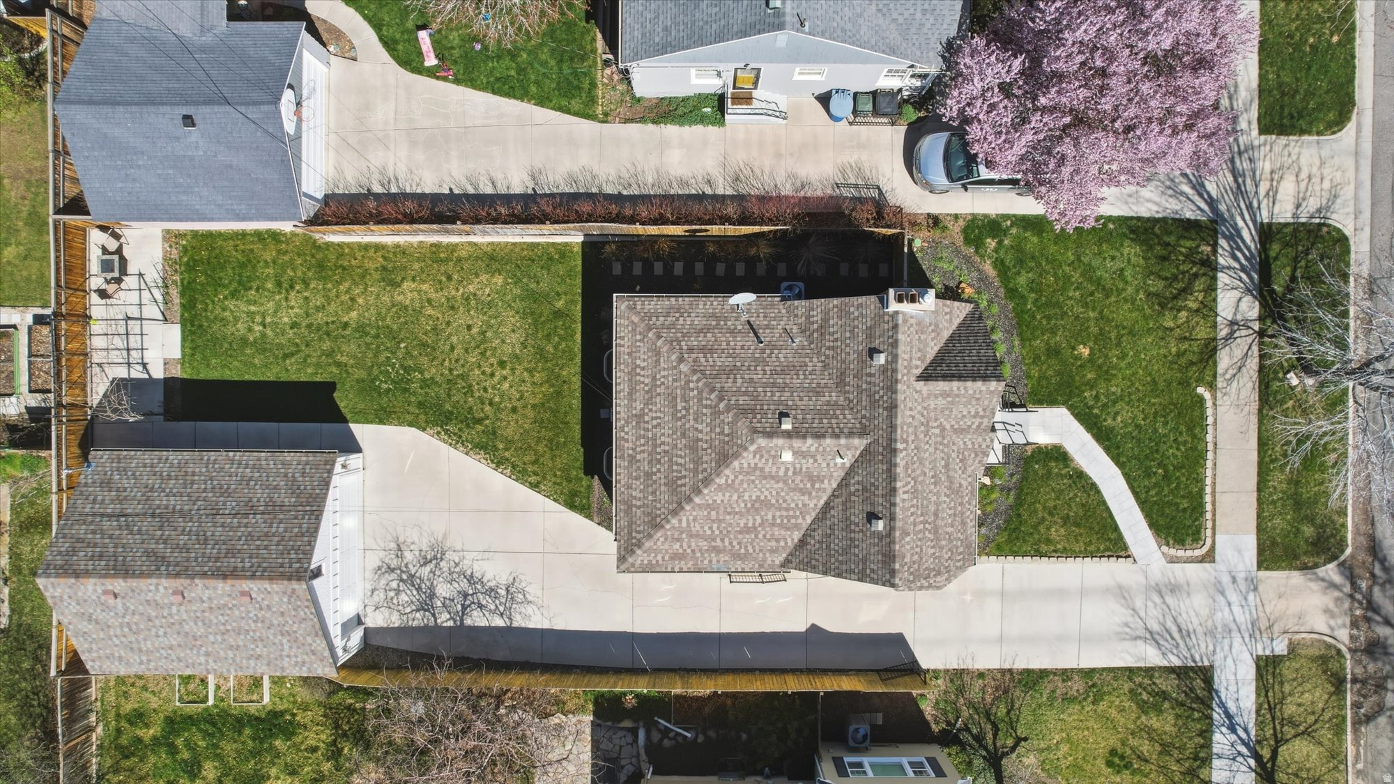 HIGHLAND PARK - Residential