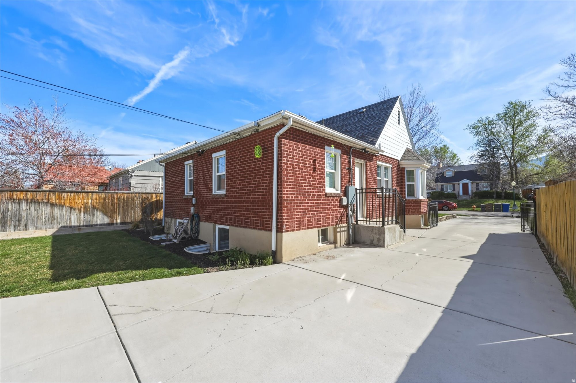 HIGHLAND PARK - Residential