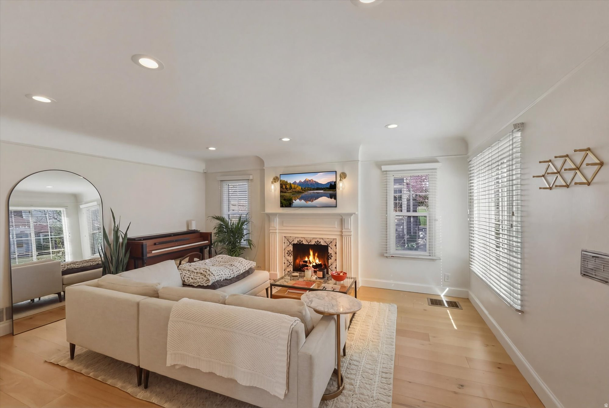 HIGHLAND PARK - Residential