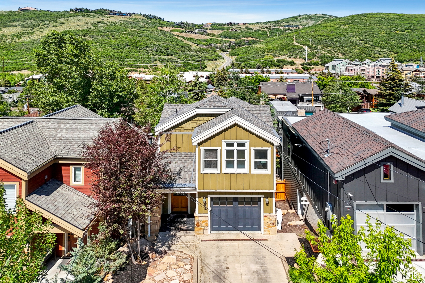 Park City, Utah 84060, United States, 3 Bedrooms Bedrooms, ,4 BathroomsBathrooms,Residential,Pending,182977
