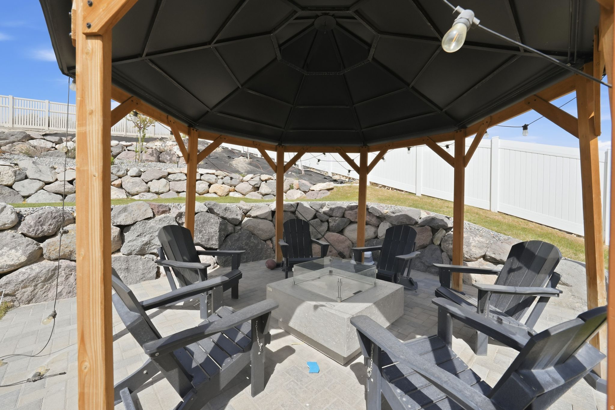 QUAILHILL - Residential