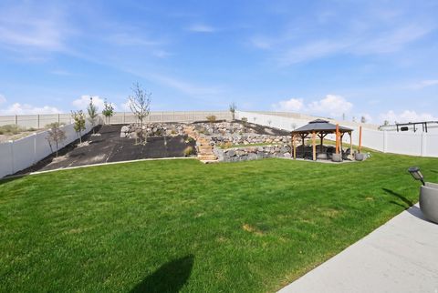 Tiny photo for 439 N HIGH RIDGE RD, Saratoga Springs, UT 84045 (MLS # 2151877)
