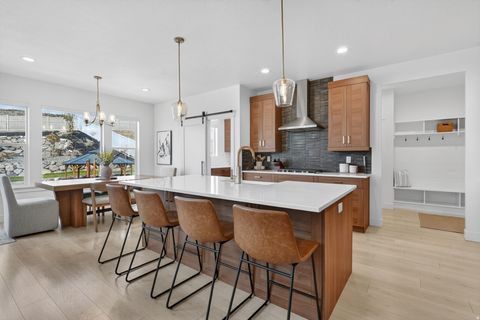 Tiny photo for 439 N HIGH RIDGE RD, Saratoga Springs, UT 84045 (MLS # 2151877)