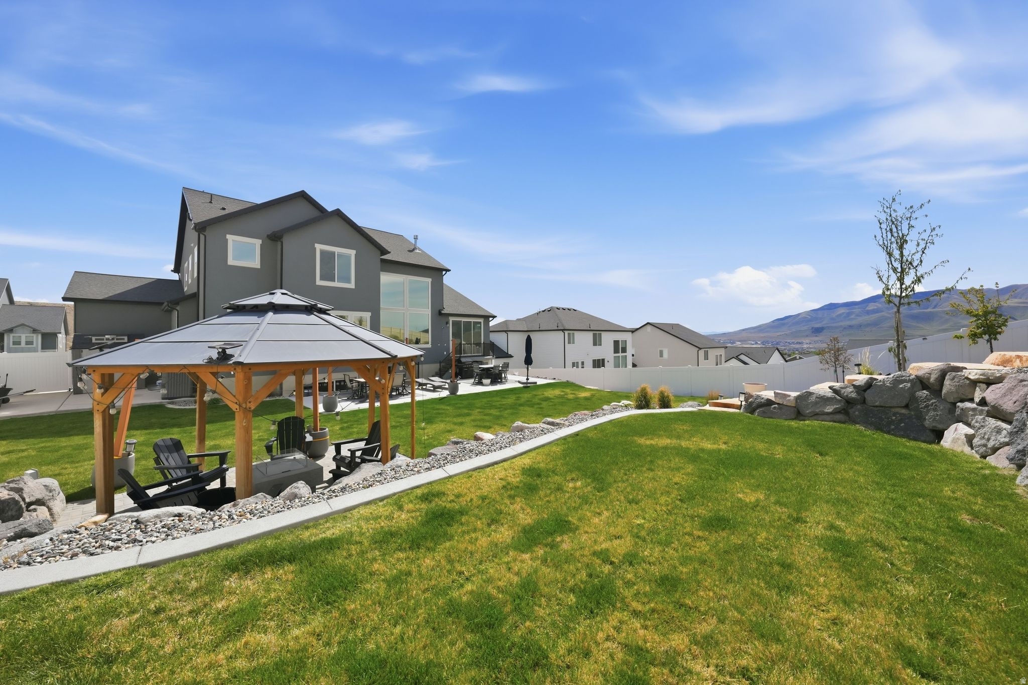 QUAILHILL - Residential