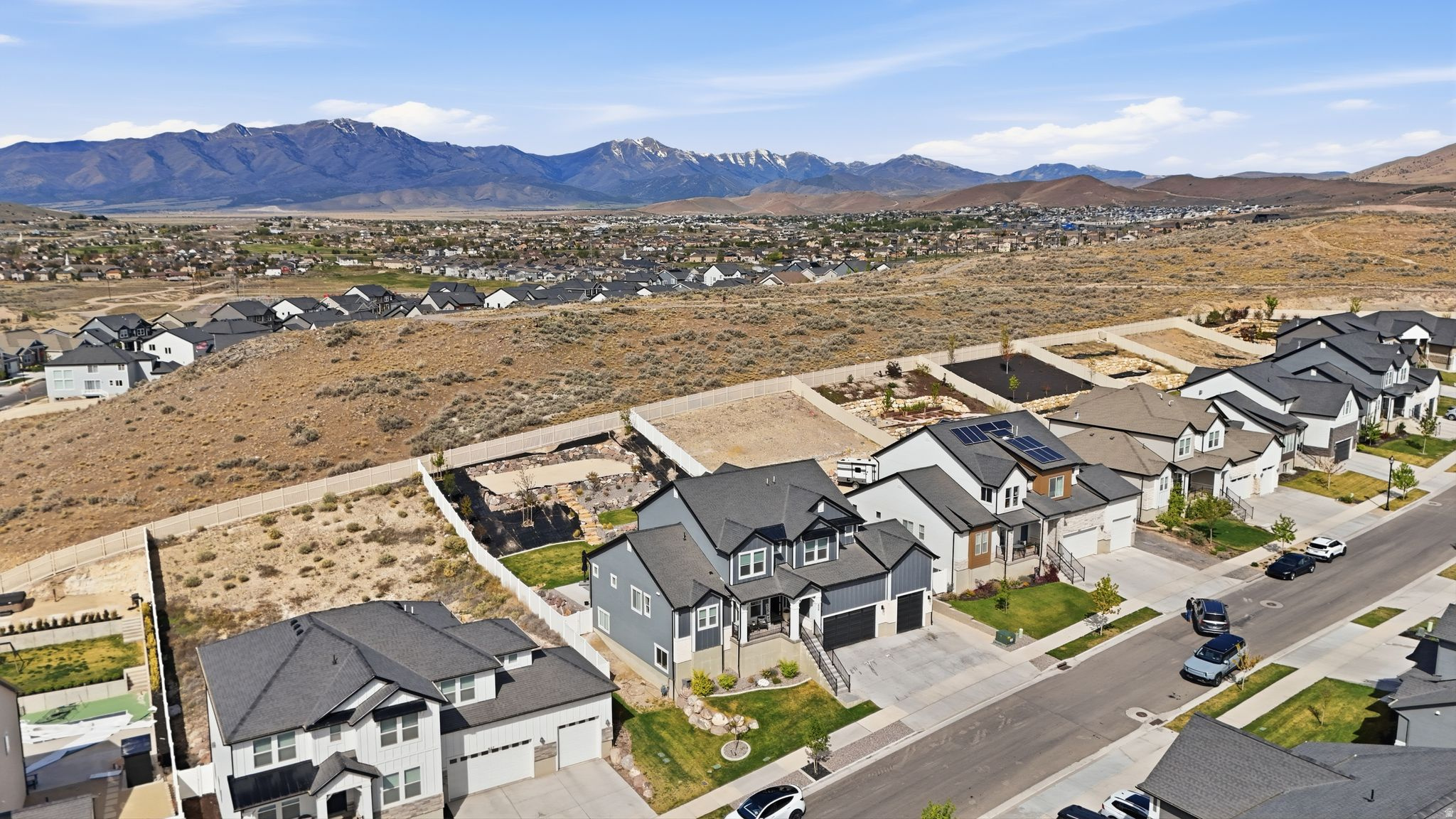 QUAILHILL - Residential