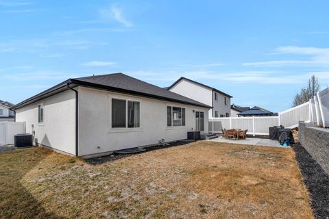 Tiny photo for 4098 N FAIRFIELD DR, Eagle Mountain, UT 84005 (MLS # 2145742)