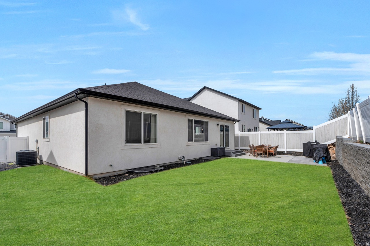 EAGLE POINT - Residential