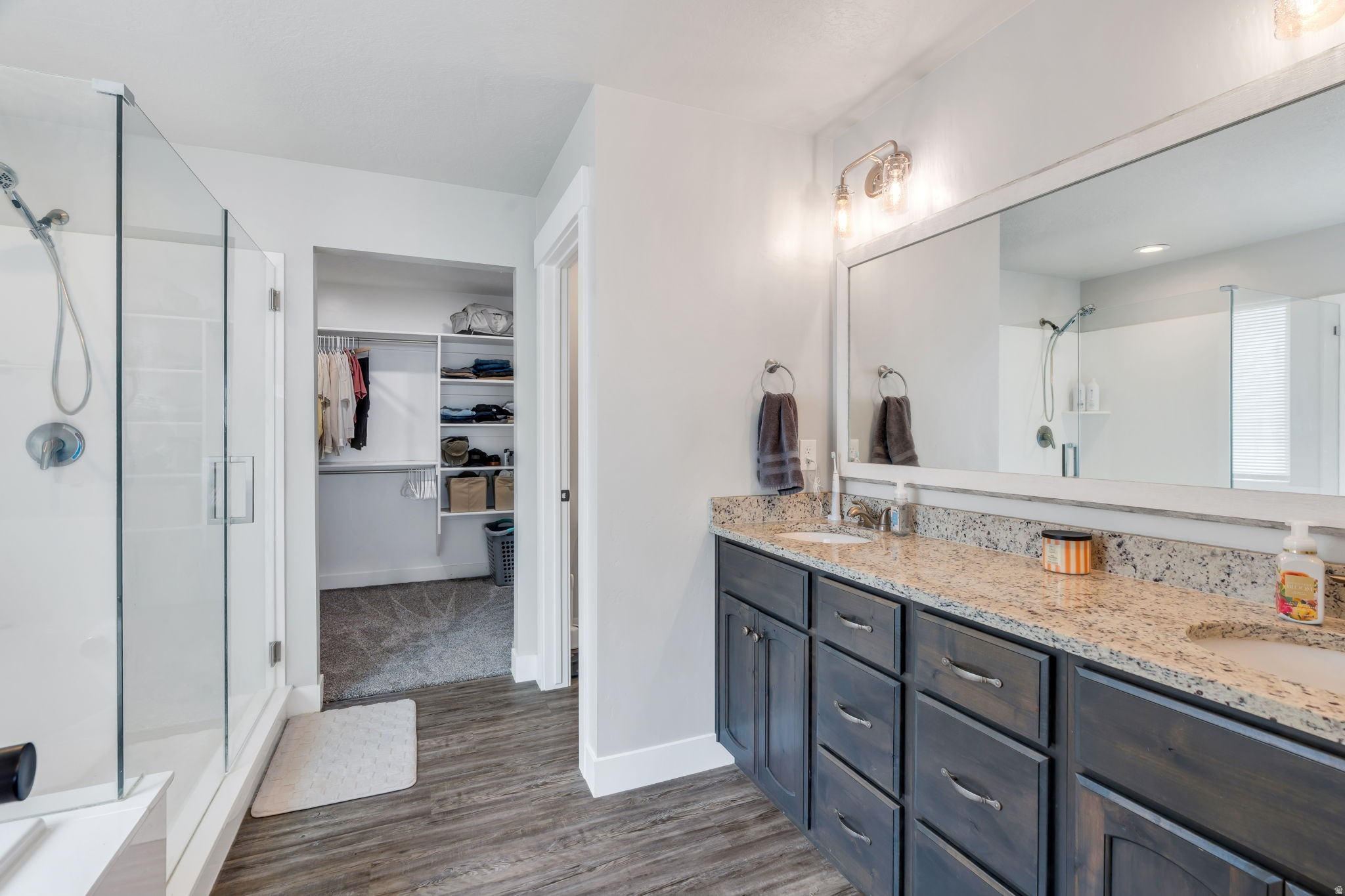 EAGLE POINT - Residential