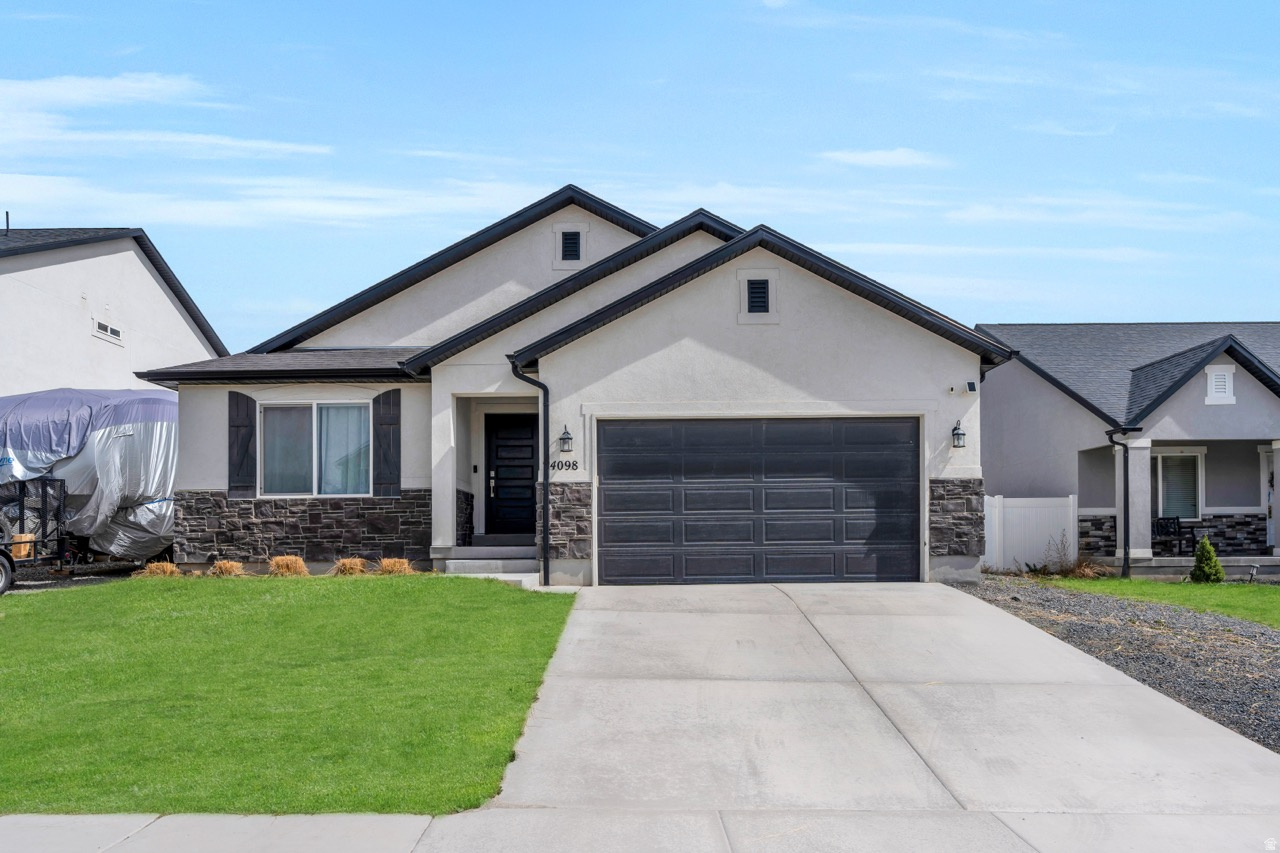 EAGLE POINT - Residential