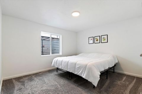 Tiny photo for 442 N COMMODORE LN, Saratoga Springs, UT 84045 (MLS # 2149071)