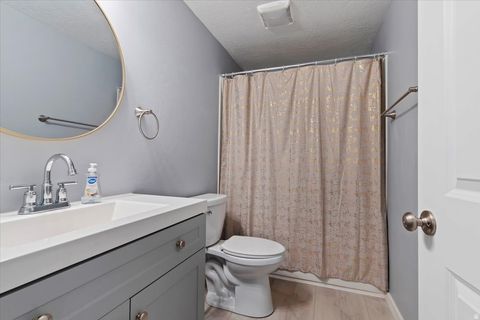 Tiny photo for 442 N COMMODORE LN, Saratoga Springs, UT 84045 (MLS # 2149071)