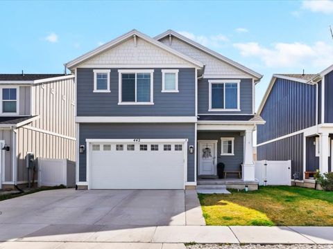 Photo of 442 N COMMODORE LN, Saratoga Springs, UT 84045 (MLS # 2149071)