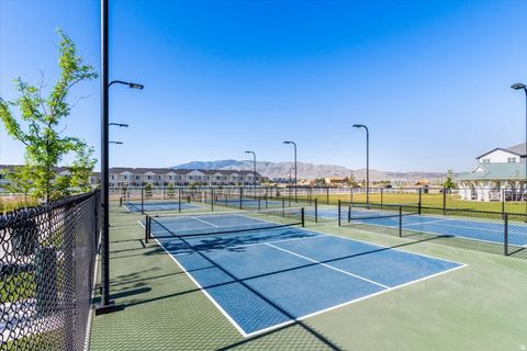 Tiny photo for 442 N COMMODORE LN, Saratoga Springs, UT 84045 (MLS # 2149071)