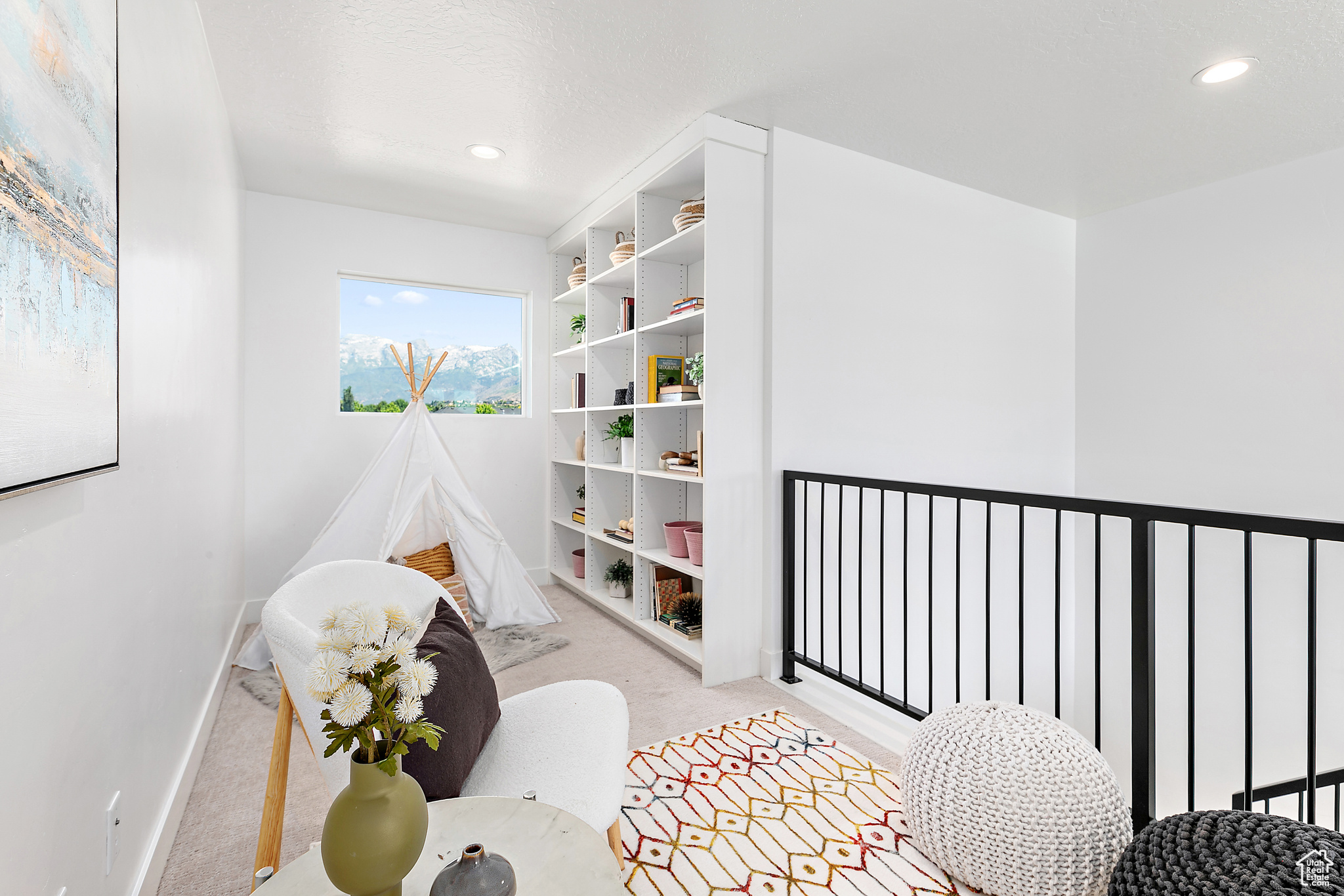 TIMP HOLLOW - Residential