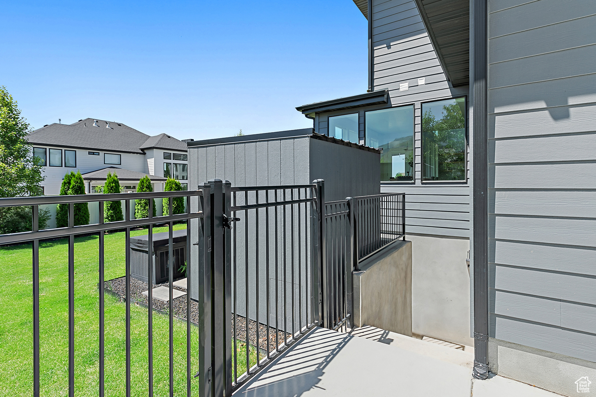 TIMP HOLLOW - Residential