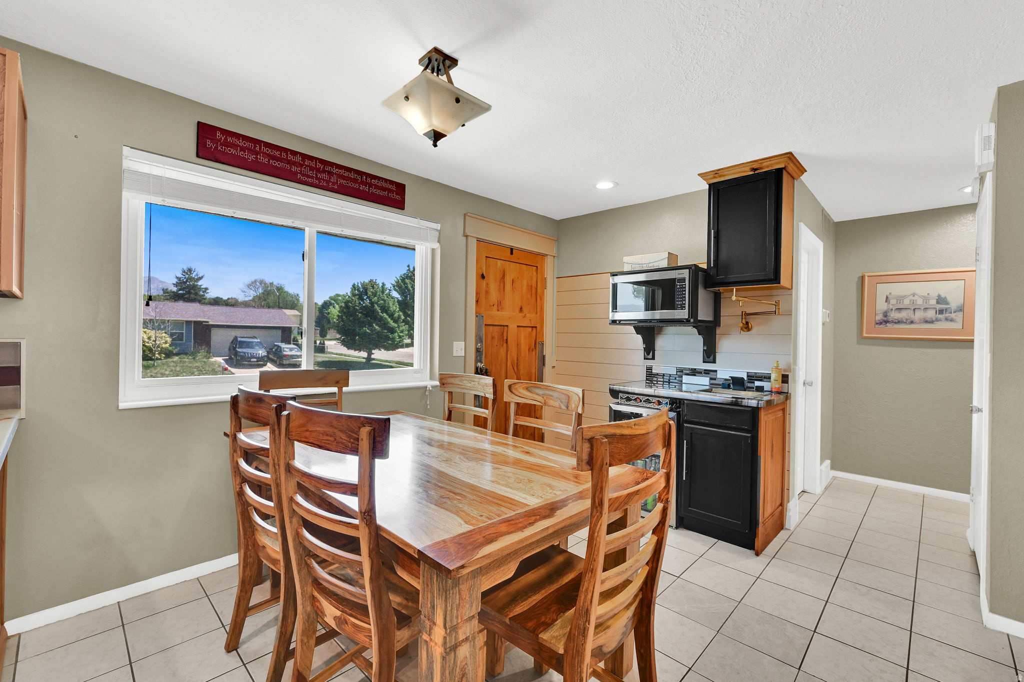 TOWN AND COUNTRY - Residential