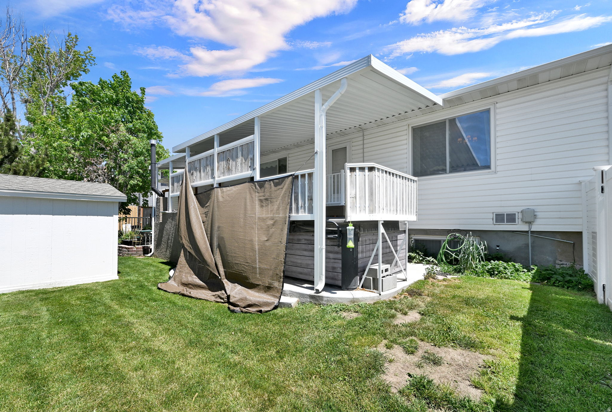 TOWN AND COUNTRY - Residential