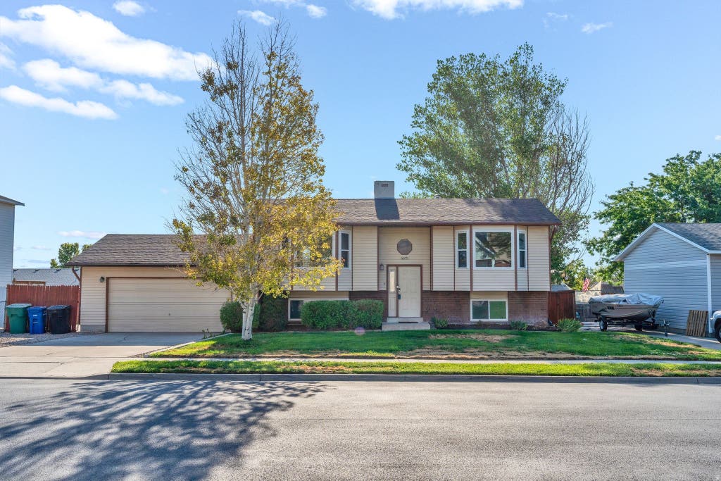 Photo of 6675 S CYCLAMEN DR, West Jordan, UT 84081 (MLS # 2175676)