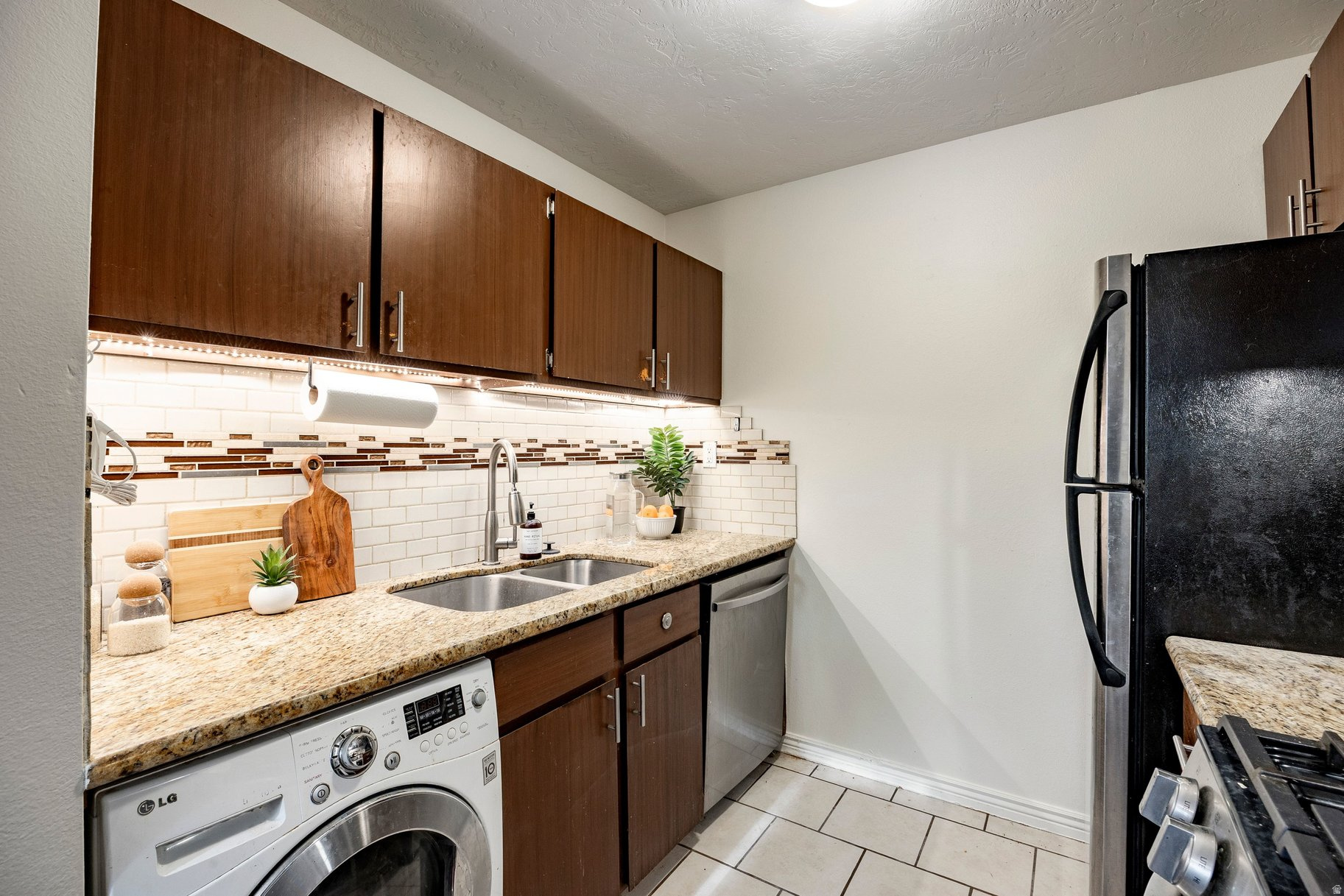 THE WILLOWS - Residential