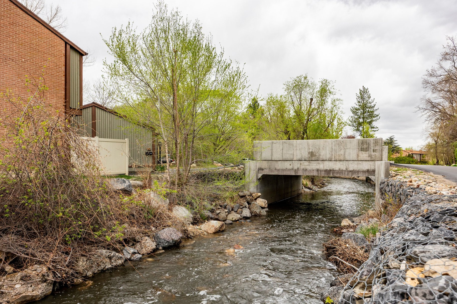 THE WILLOWS - Residential