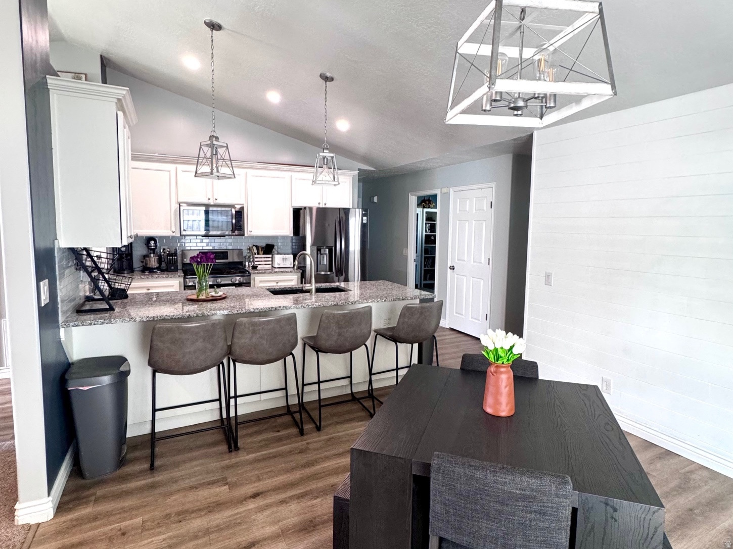 WHISPER WILLOW - Residential