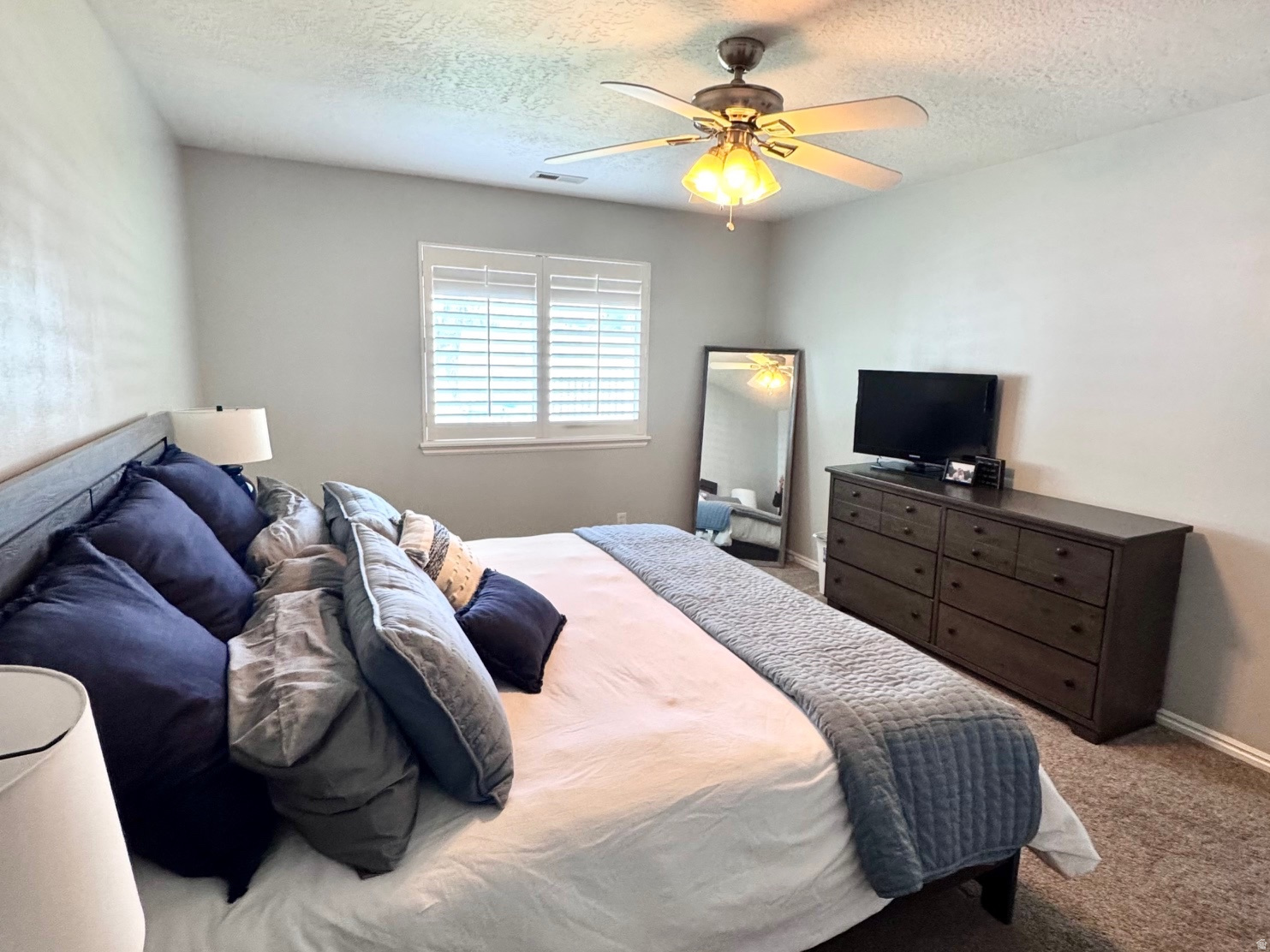 WHISPER WILLOW - Residential