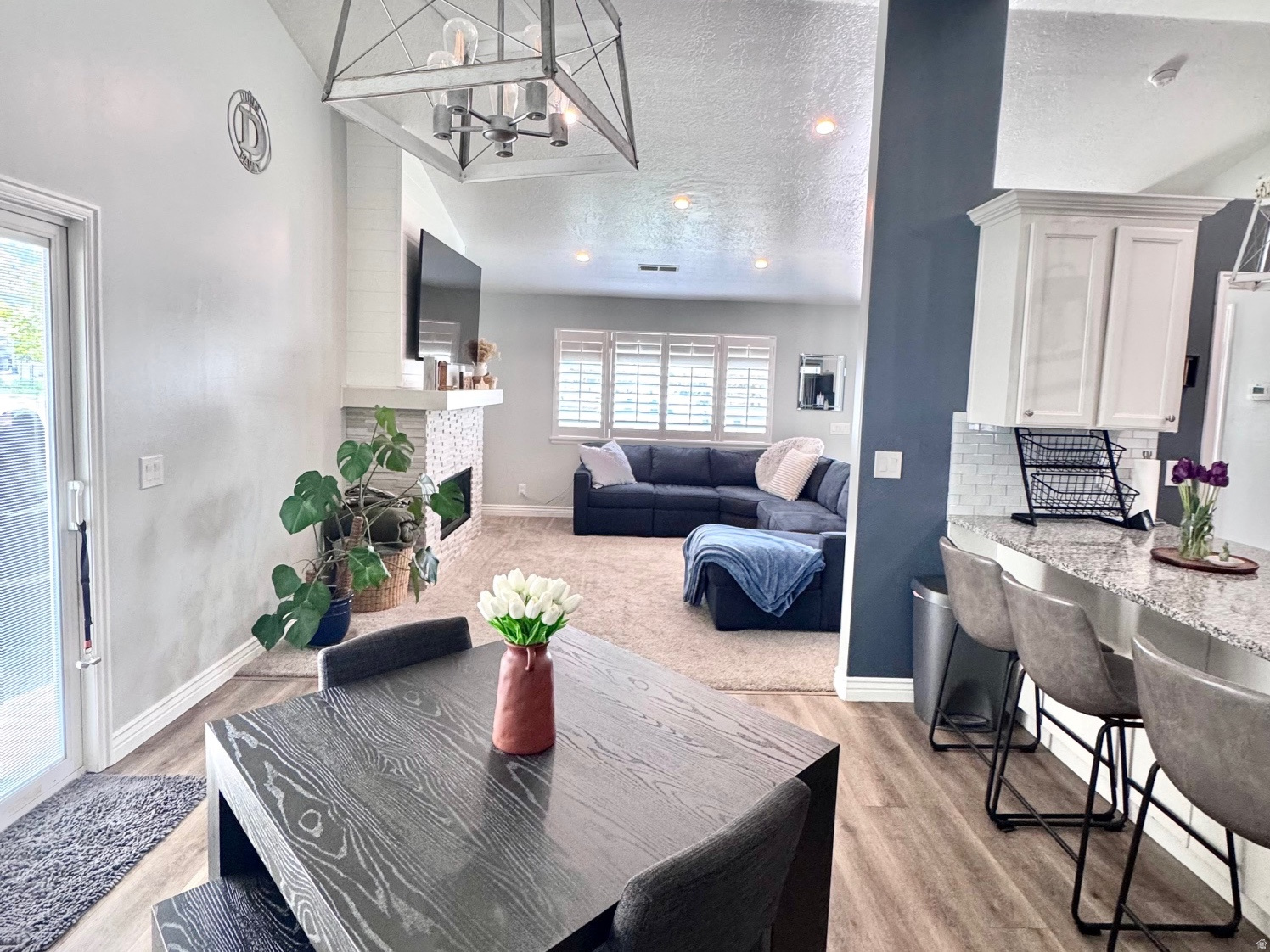 WHISPER WILLOW - Residential