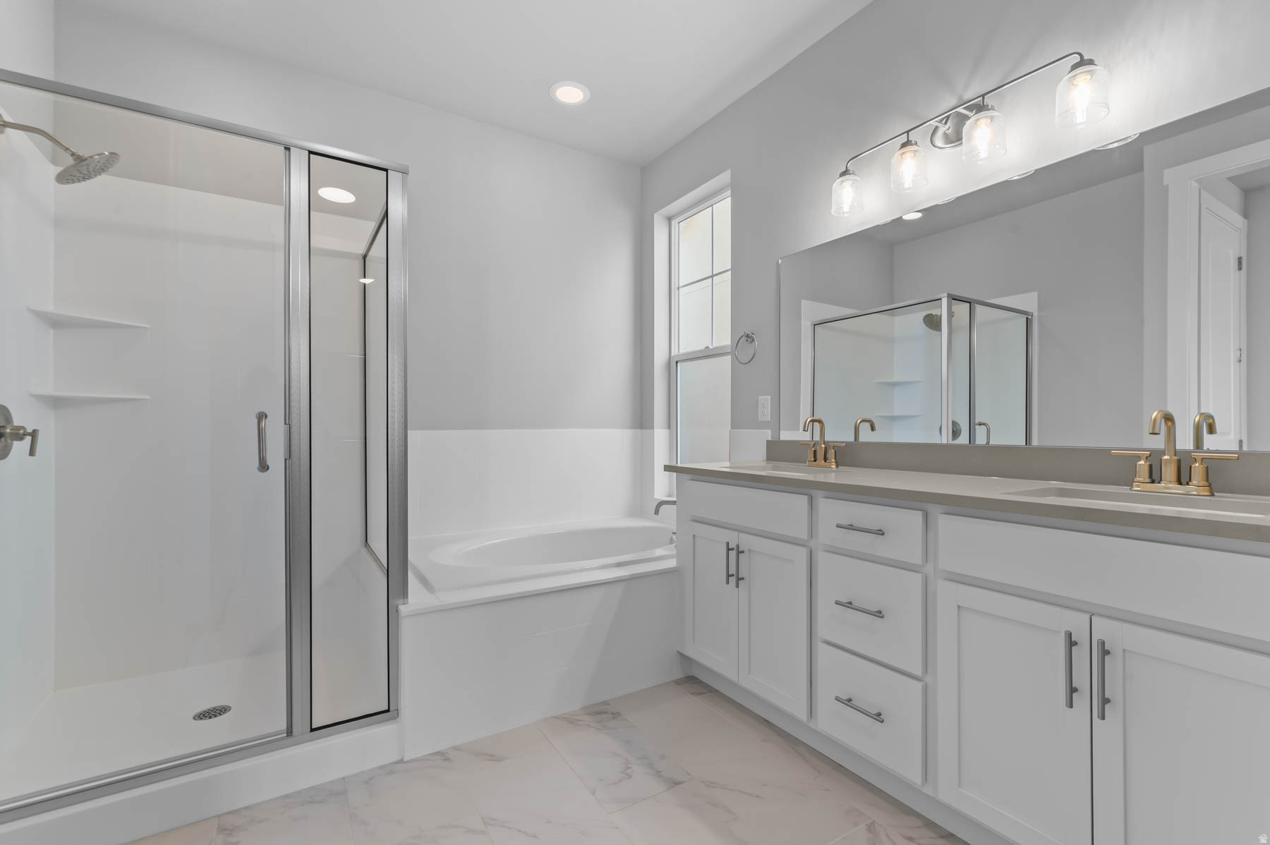 OVERLAND GARDENS D178 - Residential