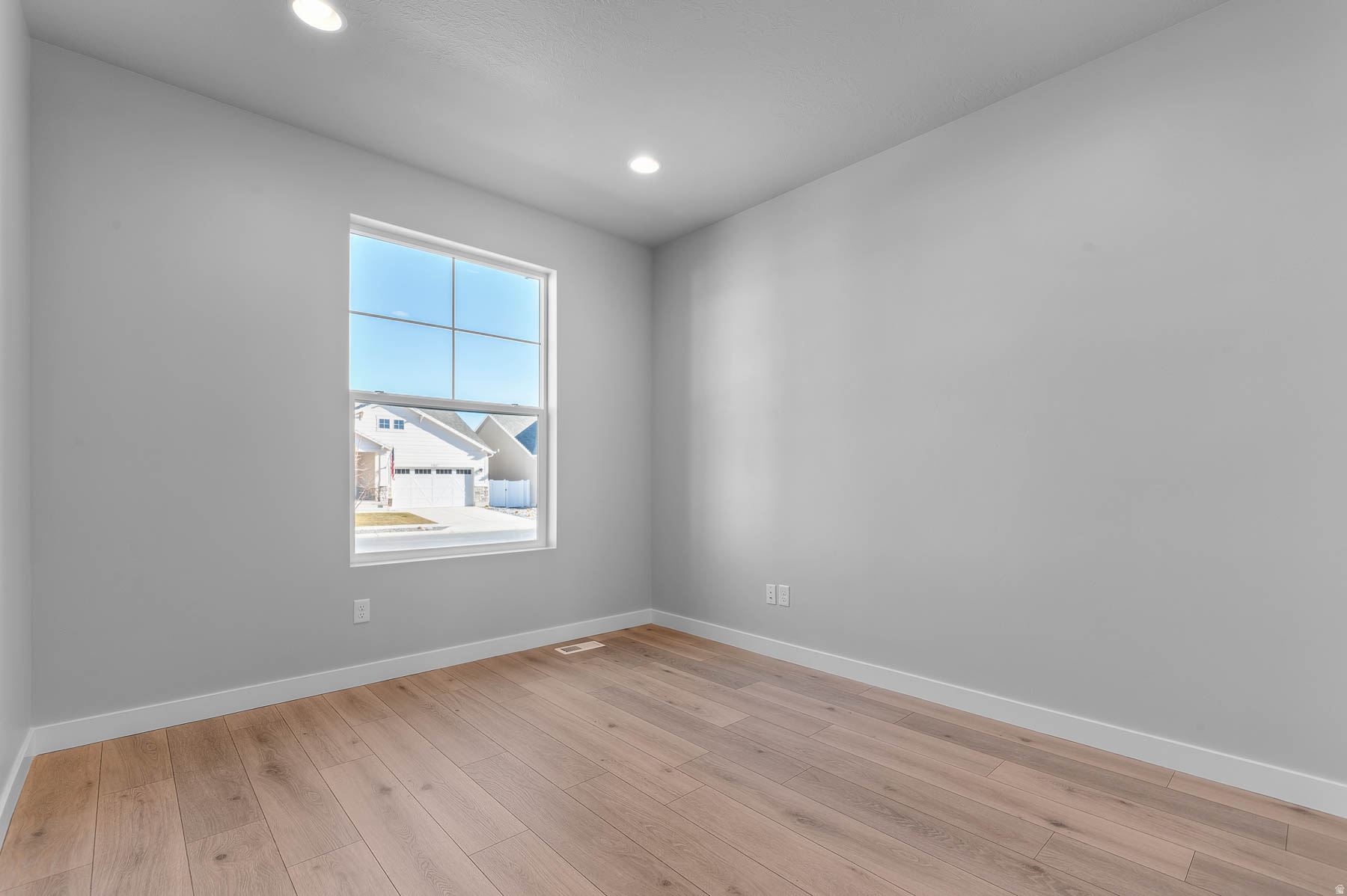 OVERLAND GARDENS D178 - Residential