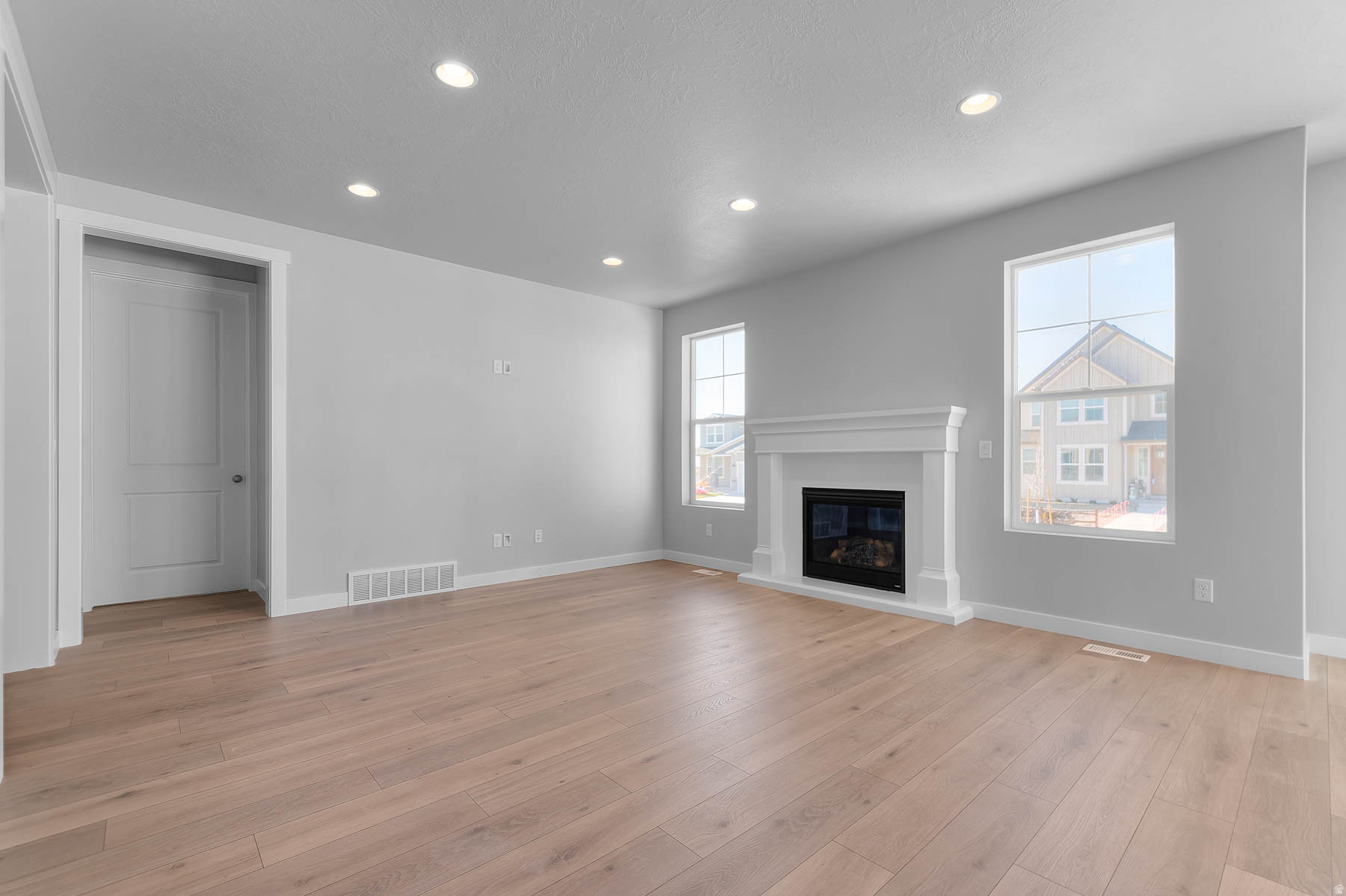 OVERLAND GARDENS D178 - Residential